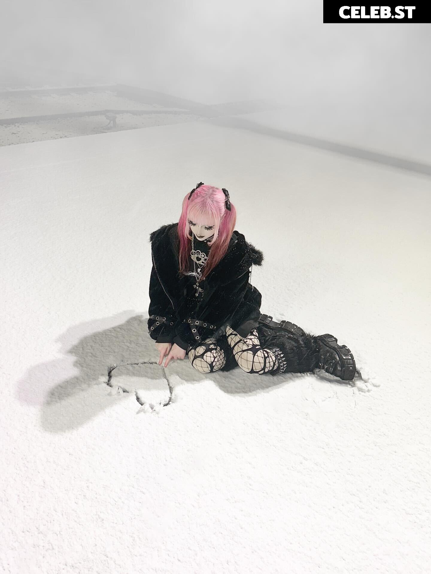 Blxxdy.Marie | StrawberryMilkshakeCos Image 24769956