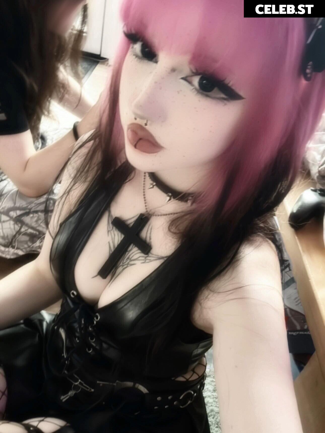 Blxxdy.Marie | StrawberryMilkshakeCos Image 24769978