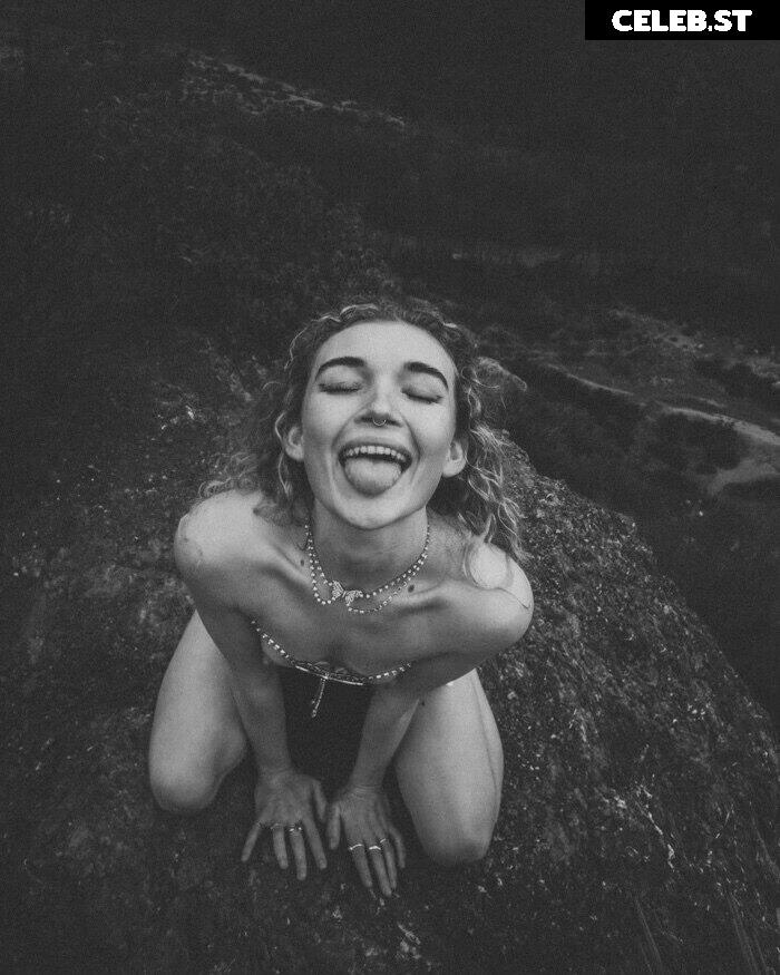 Madi Ruve Image 2477290