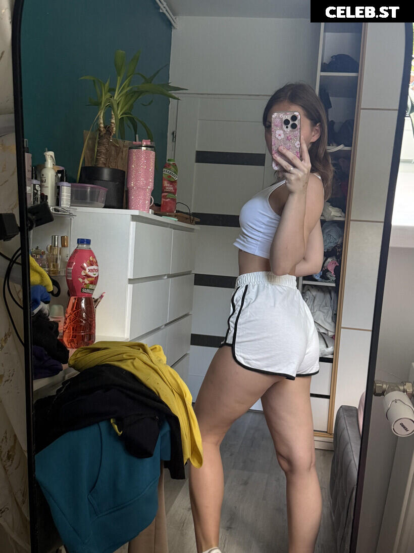 _Aneczkaa_05 Image 24717927