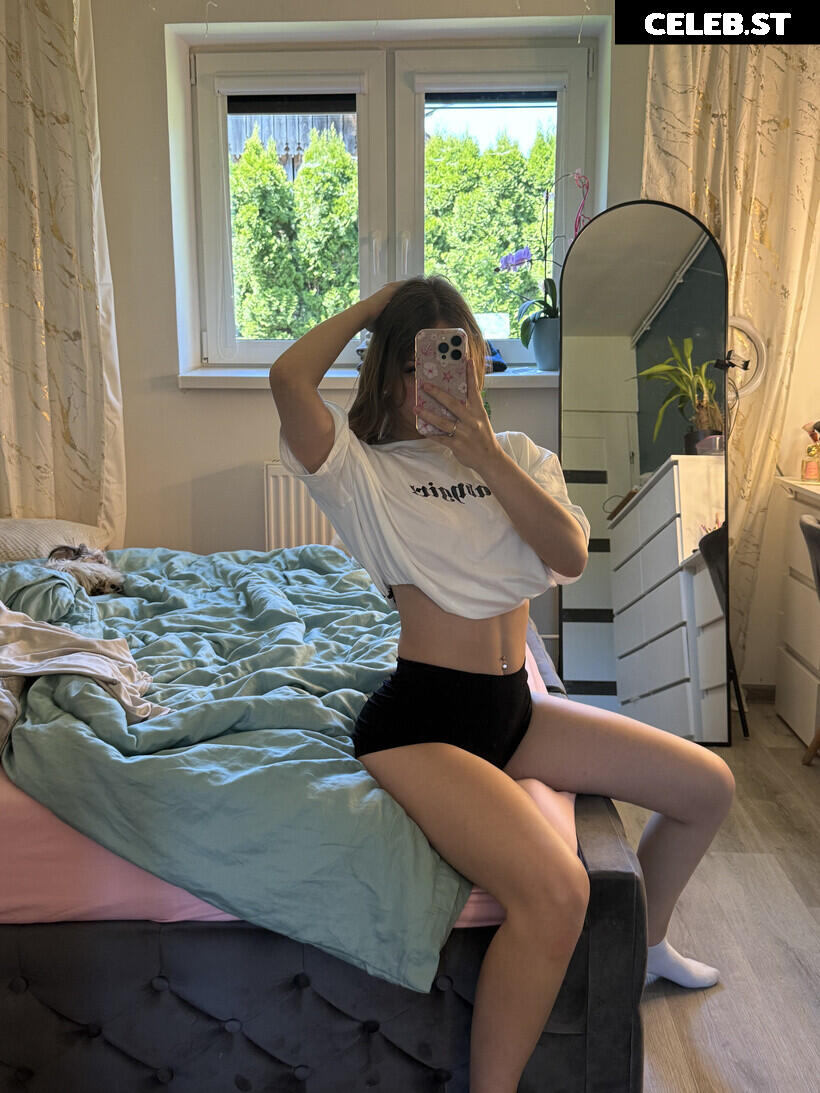 _Aneczkaa_05 Image 24717928