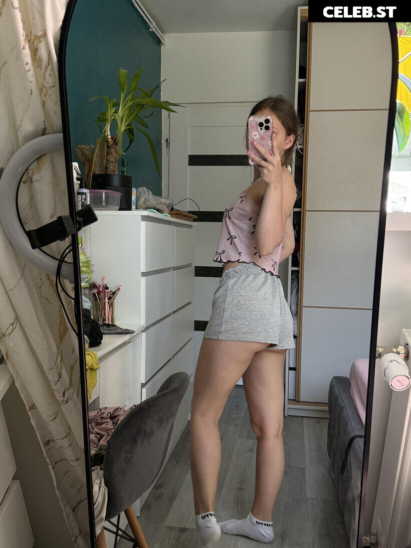 _Aneczkaa_05 Image 24717931