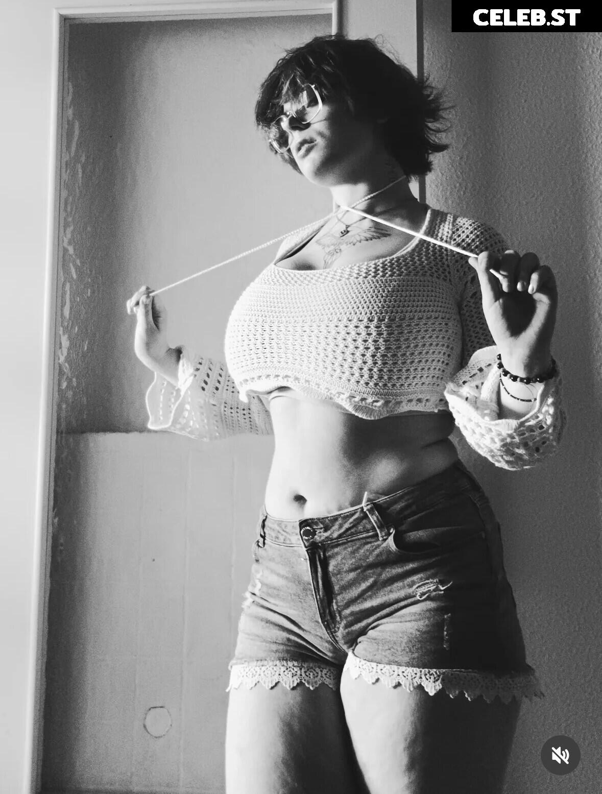 Glossygirl093 / Tanja Bryks Image 24726676