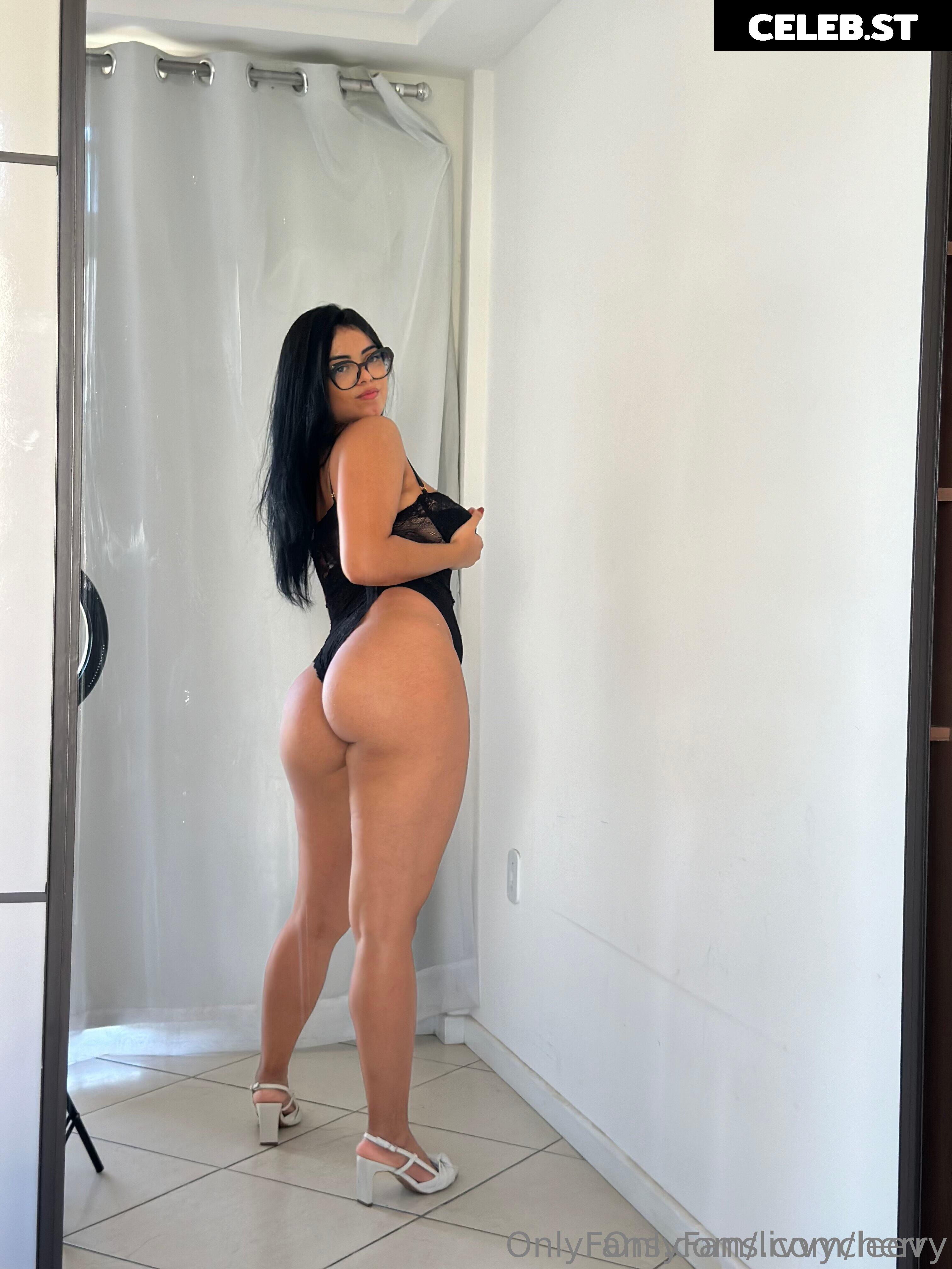 livvycherry | leevy Image 24736050
