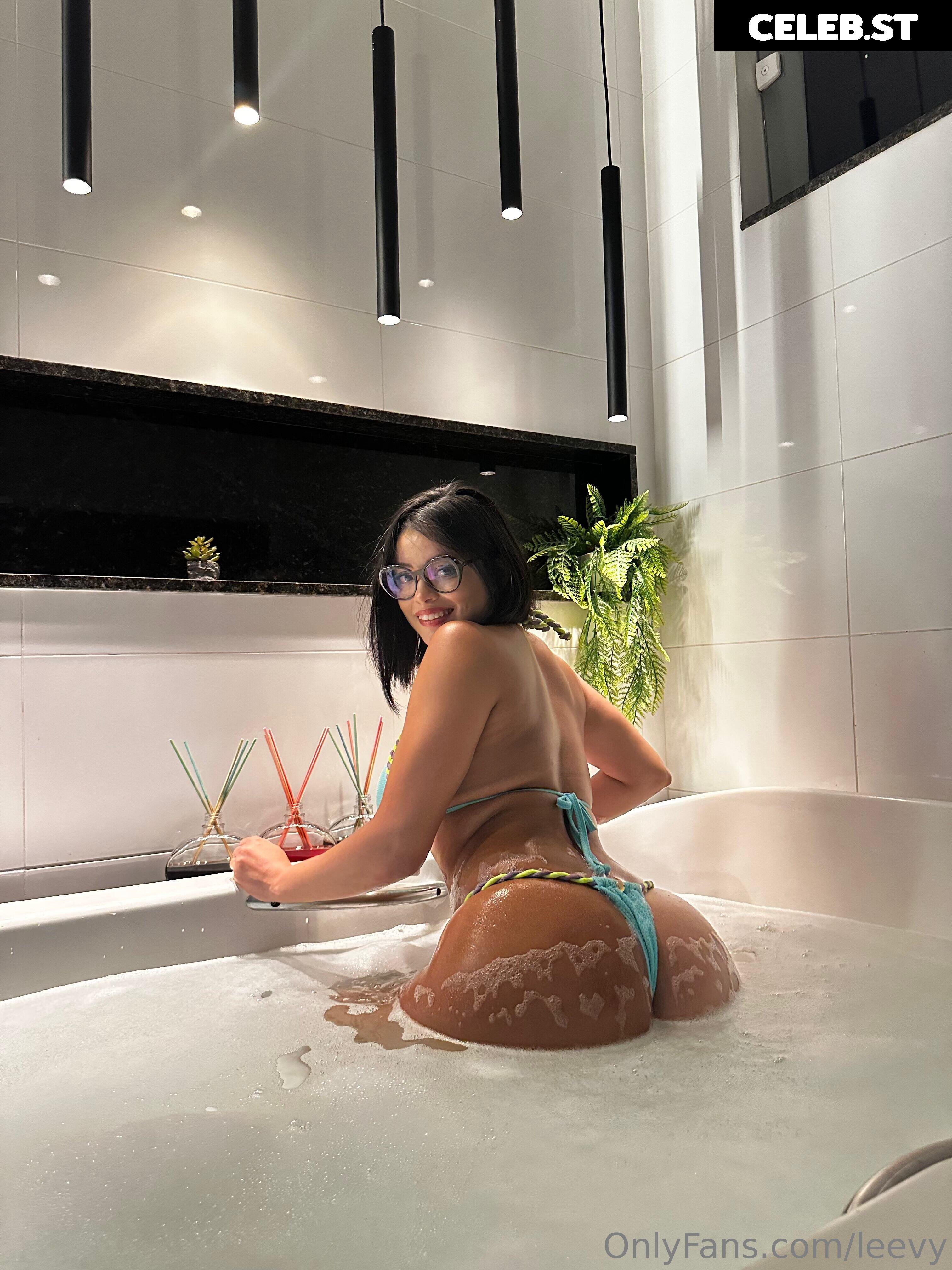 livvycherry | leevy Image 24736055