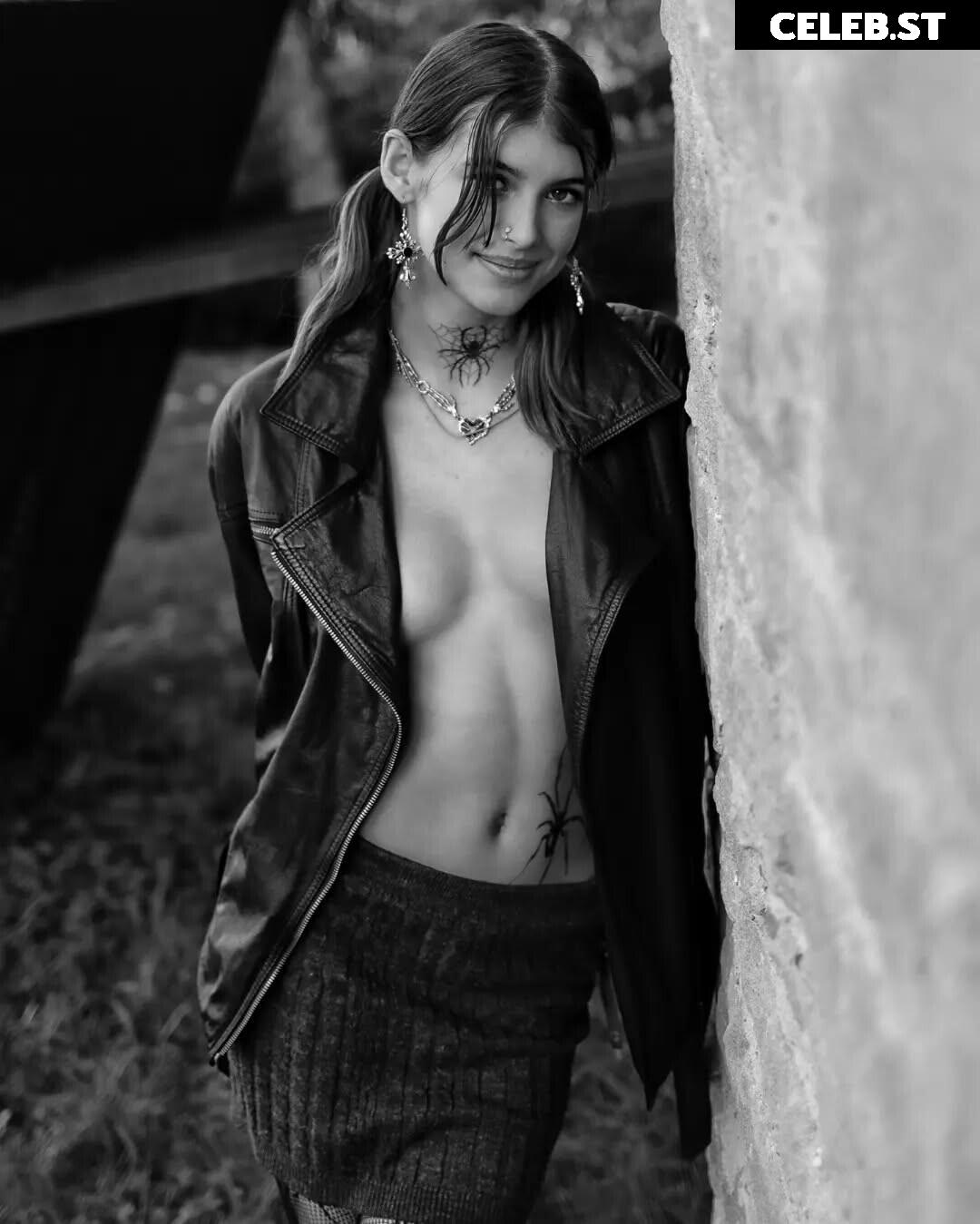 Misaki / y.w.n.kx / sm0ke.w33d.with.josi Image 24730882