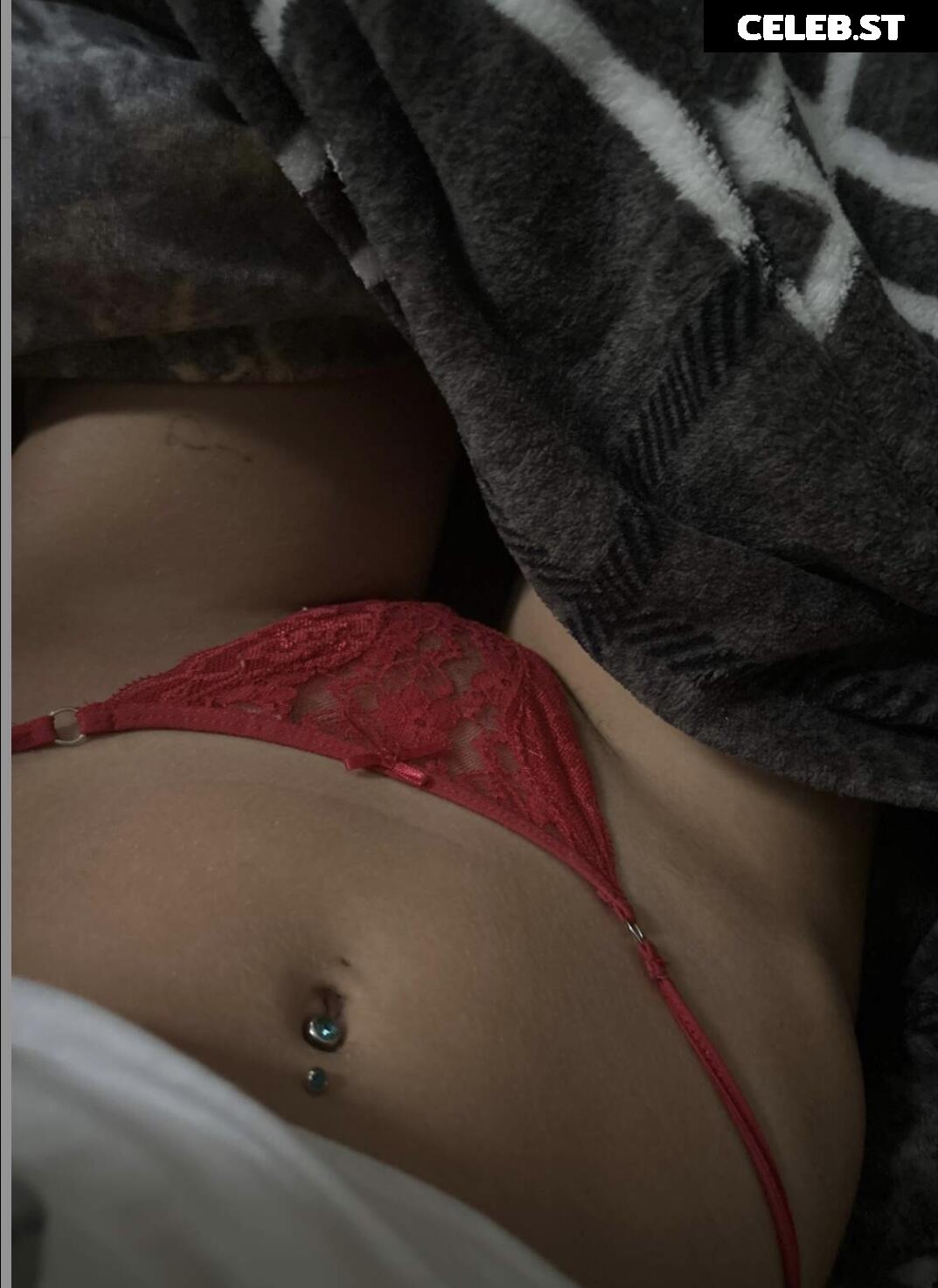 Alinabhm Image 2473031