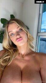 Hayley Maxfield Image 24789763