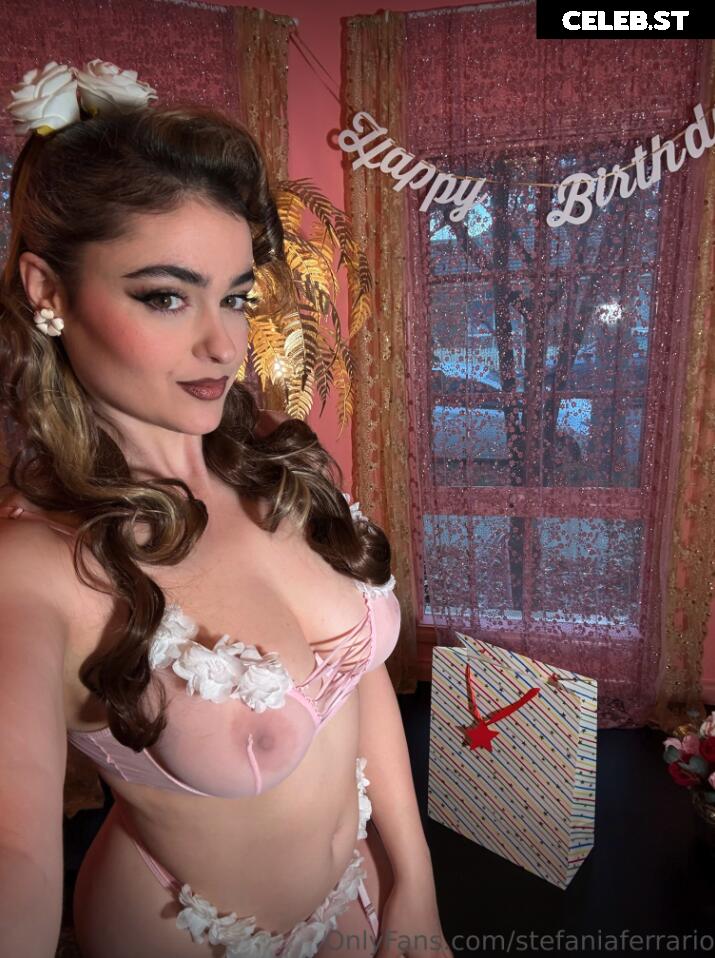 Stefania Ferrario Image 24655724
