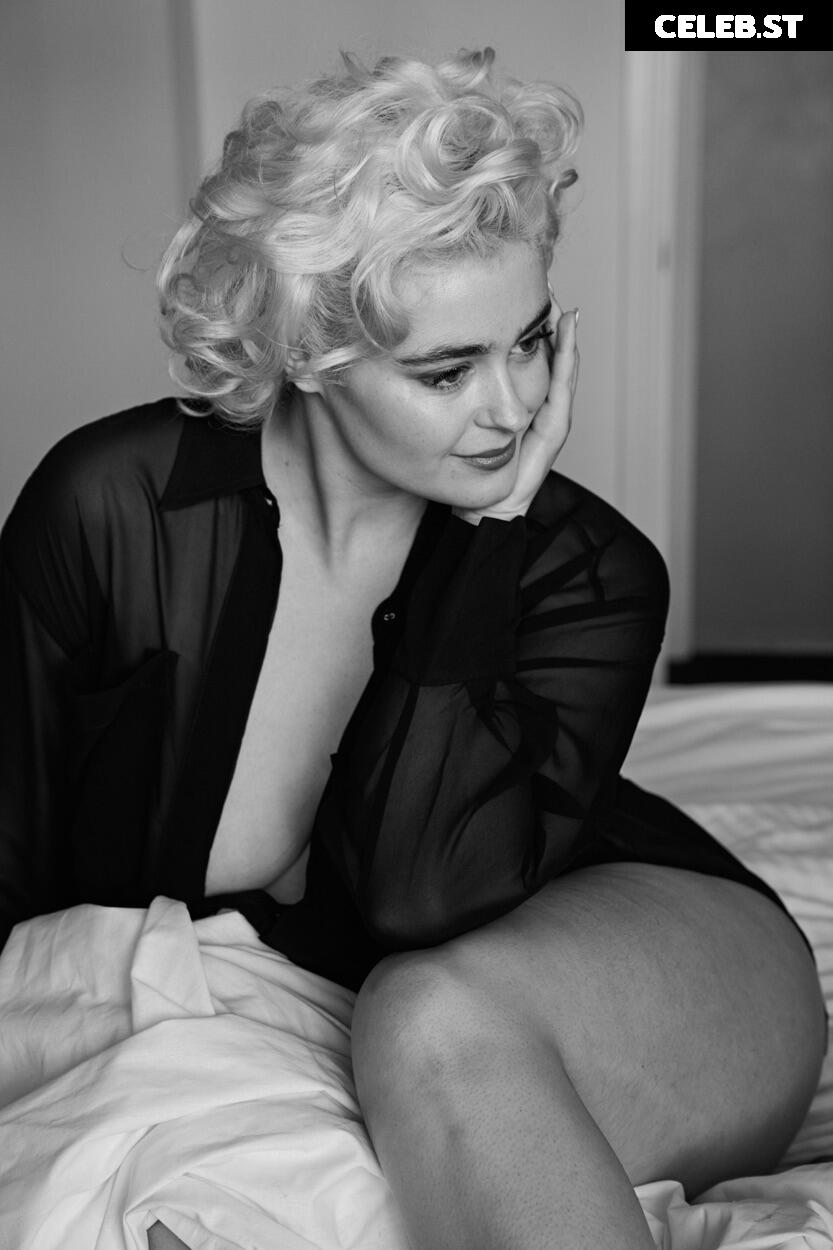 Stefania Ferrario Image 24655043
