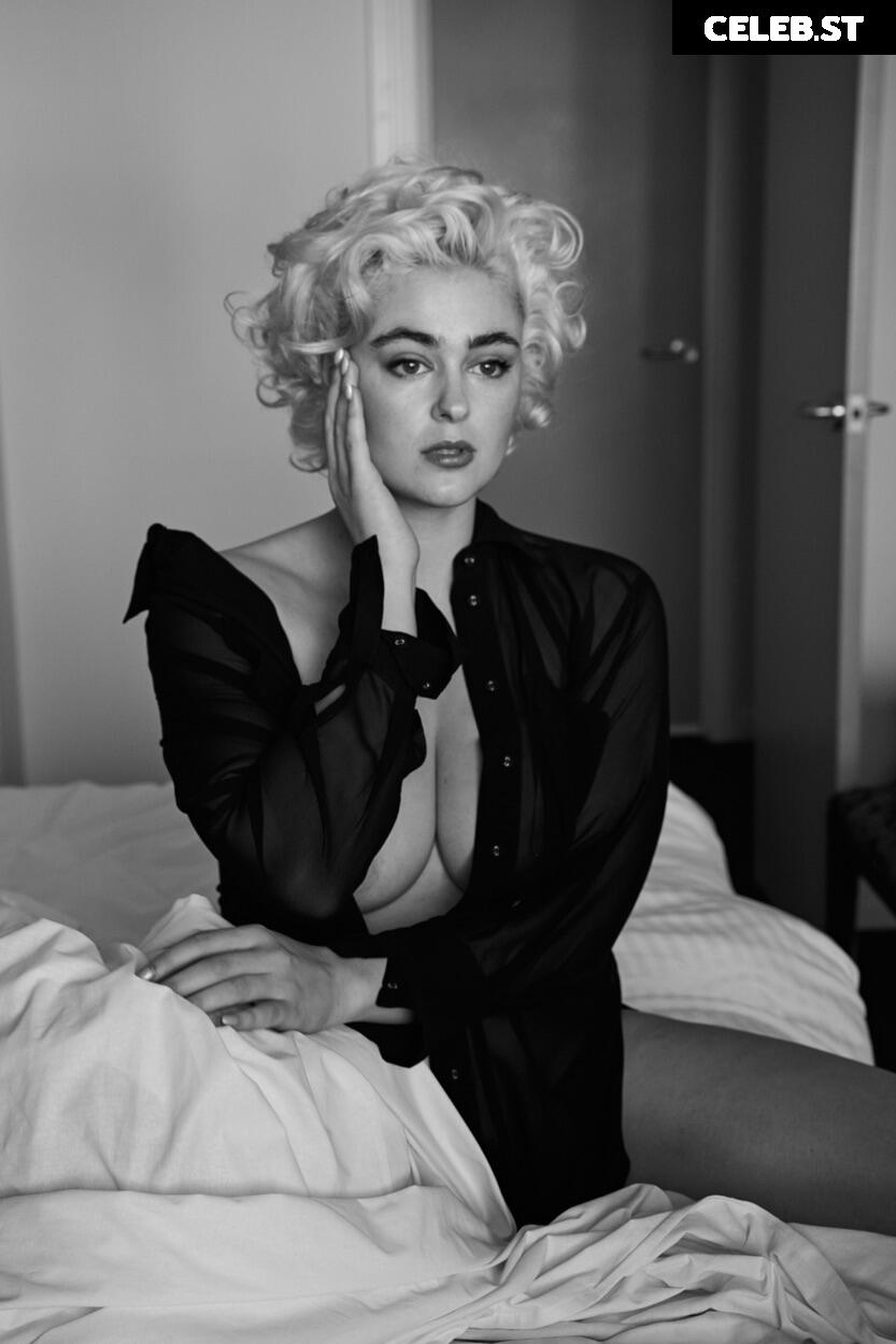 Stefania Ferrario Image 24655077