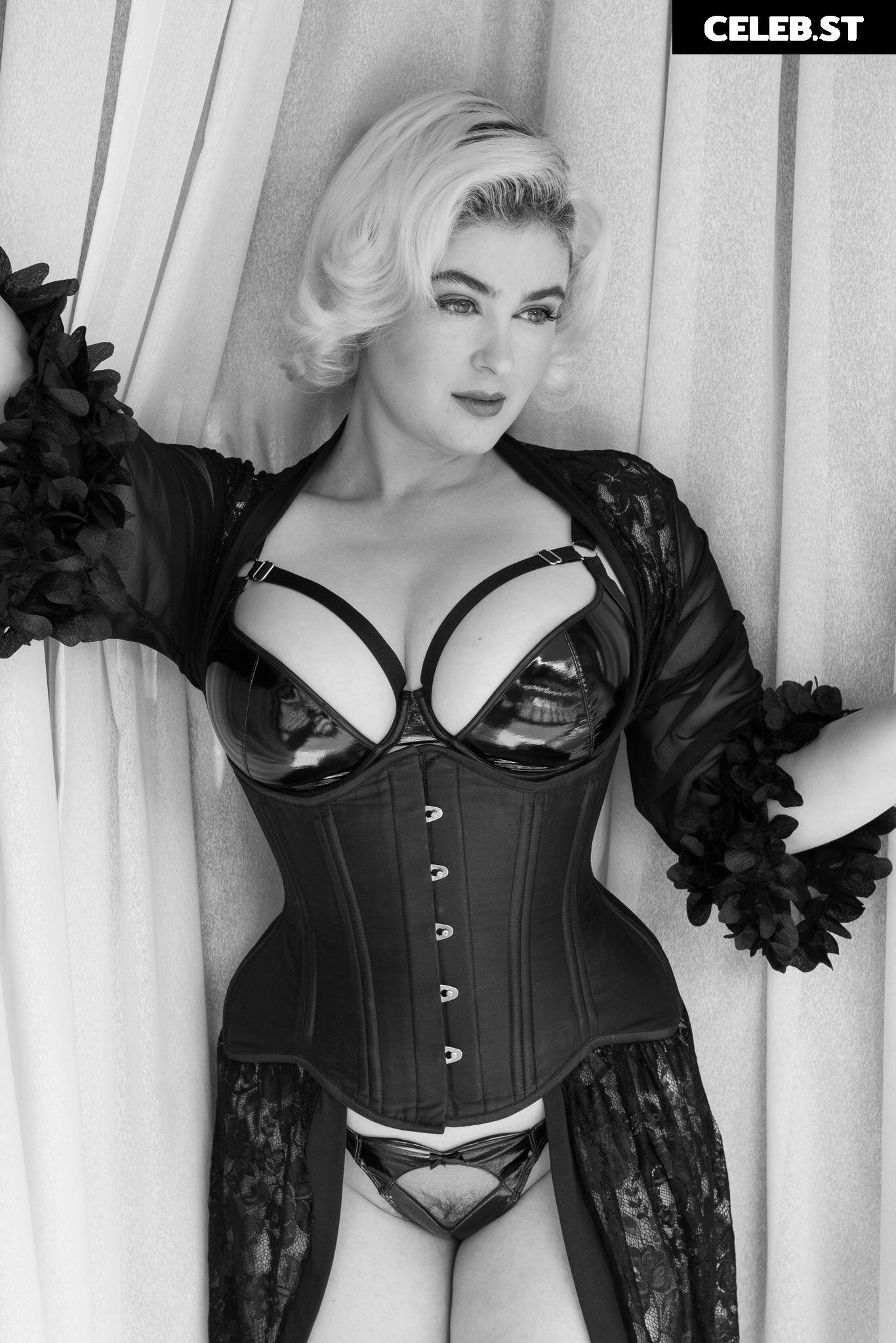 Stefania Ferrario Image 24654019