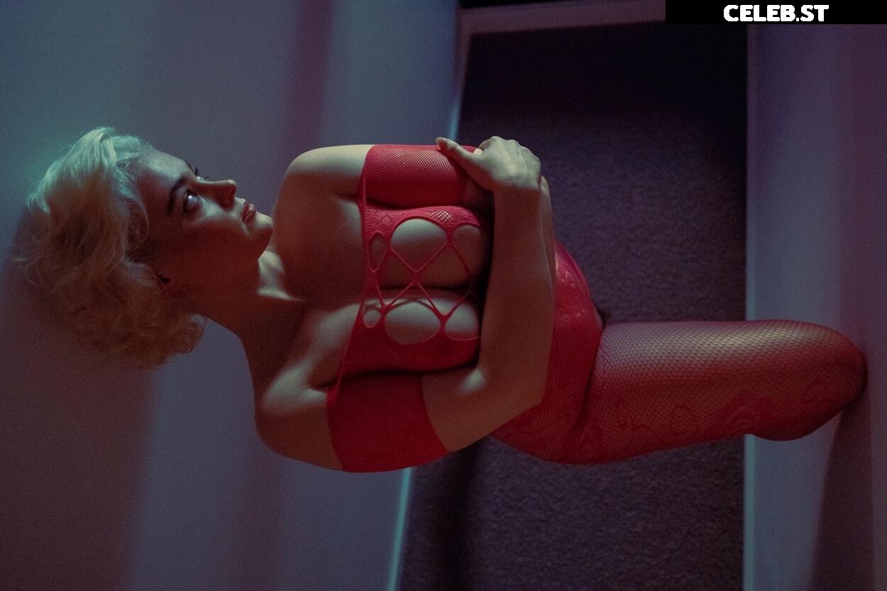 Stefania Ferrario Image 24653794