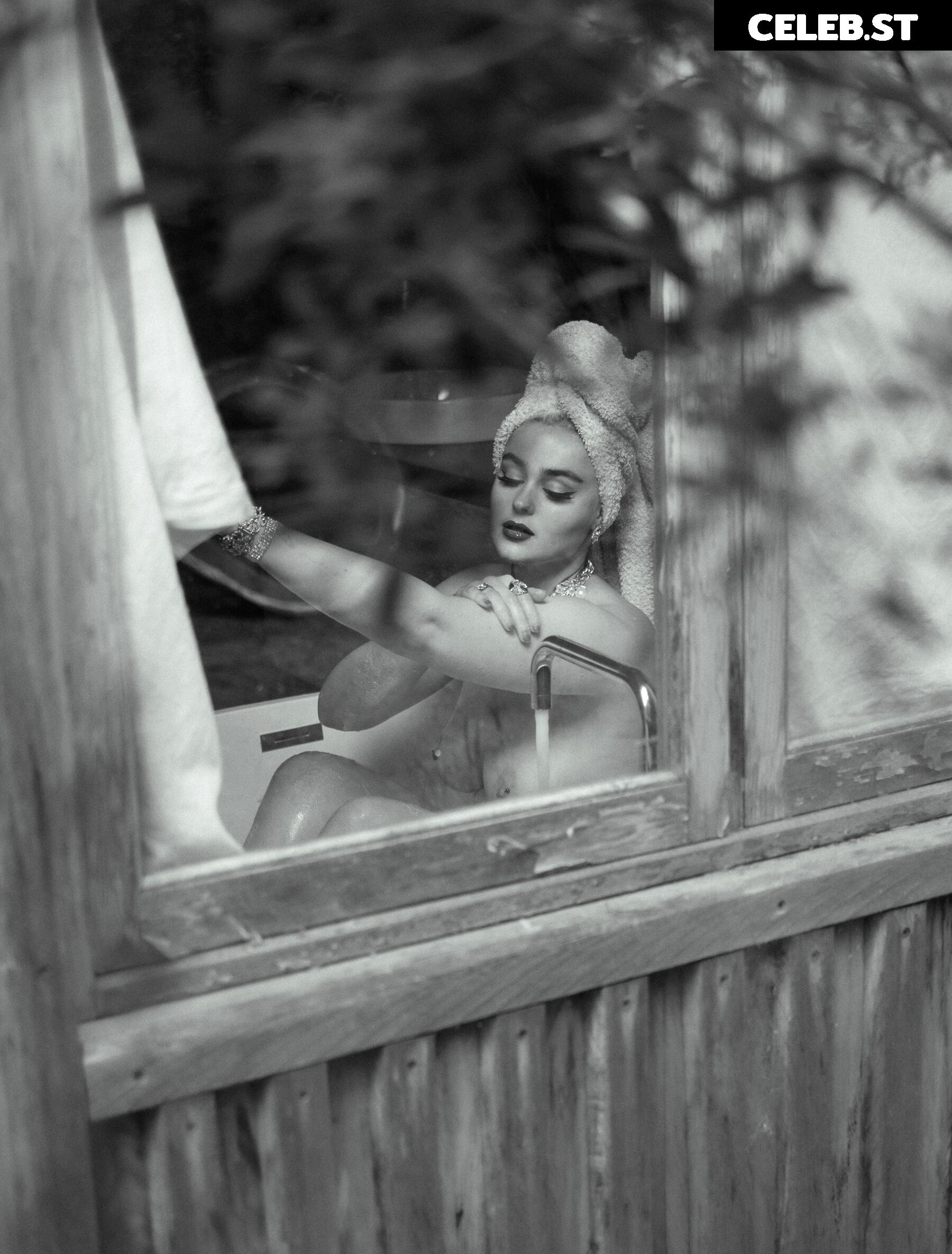 Stefania Ferrario Image 24653197