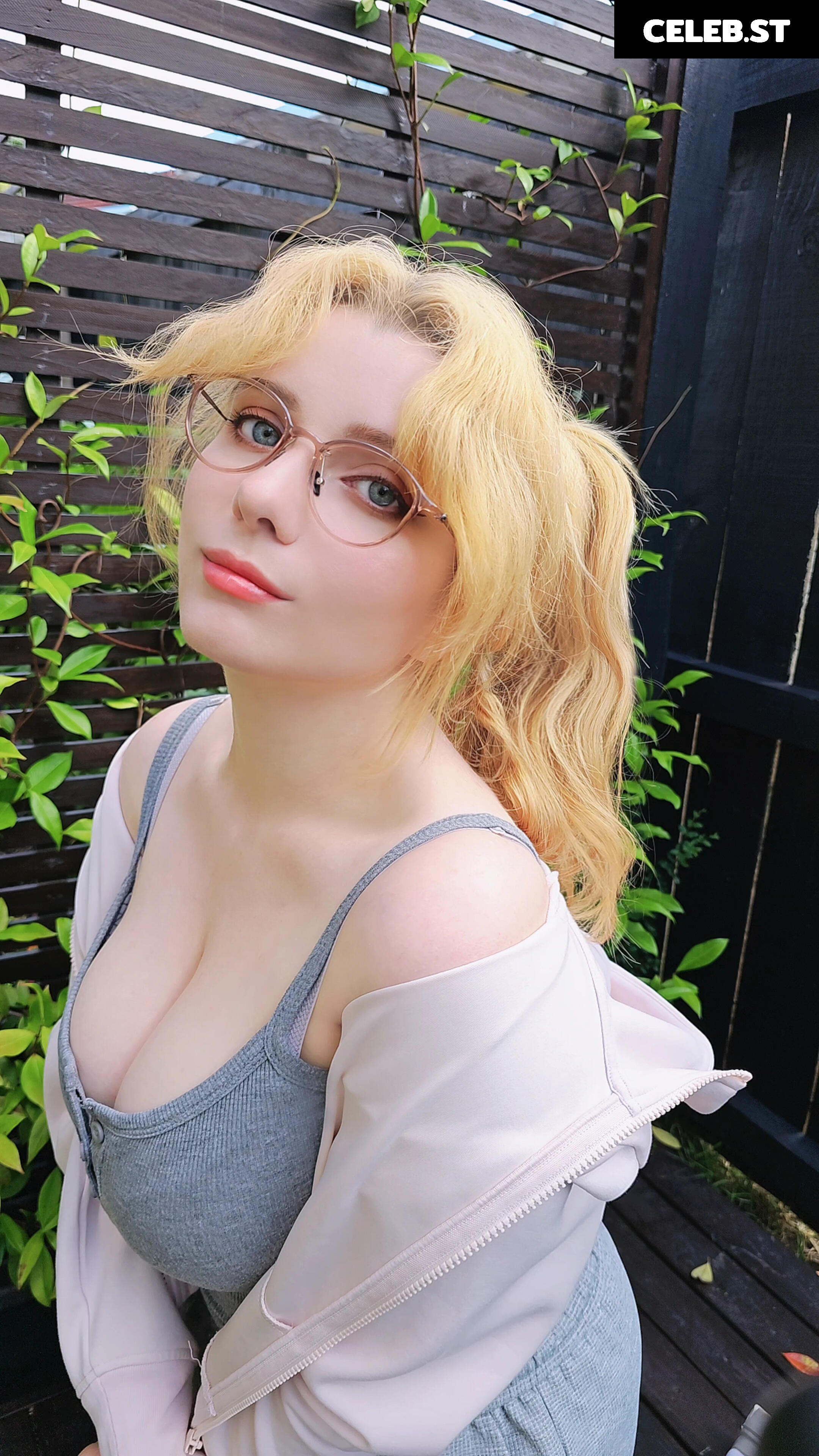 Mirikashi Cosplay Image 24678535