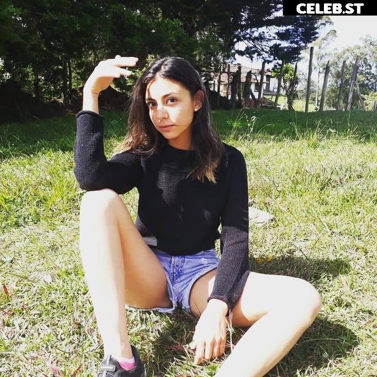 Manuela Velez (@manuelavlz_) Image 24678616