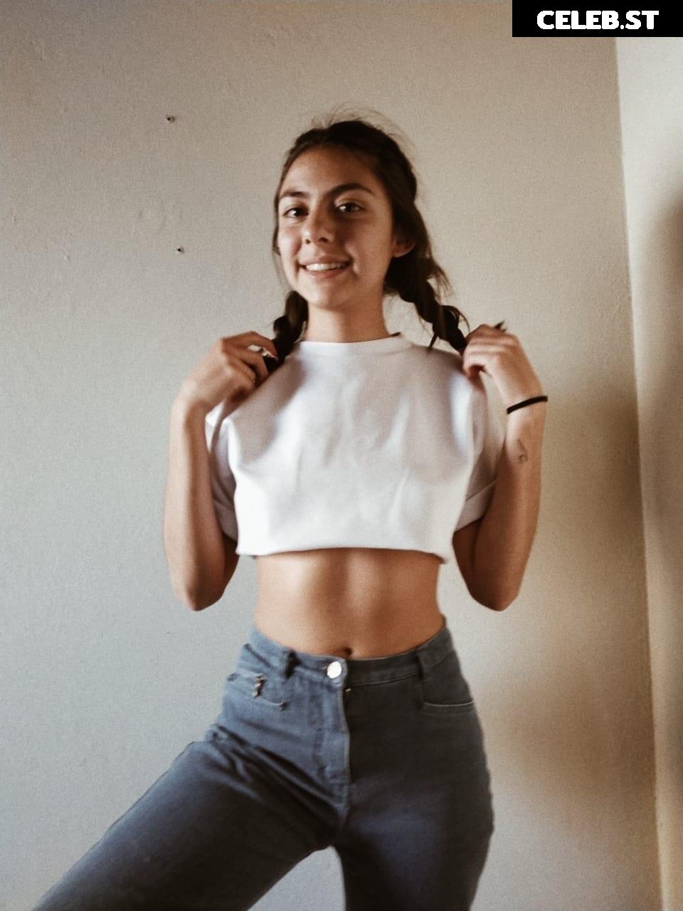 Manuela Velez (@manuelavlz_) Image 24678632