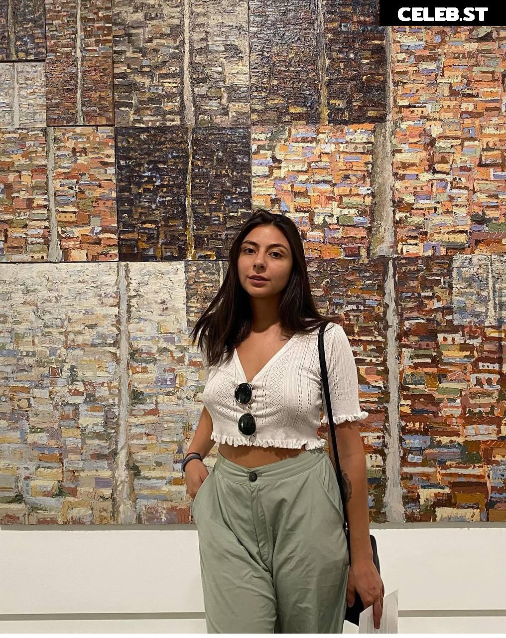 Manuela Velez (@manuelavlz_) Image 24678660