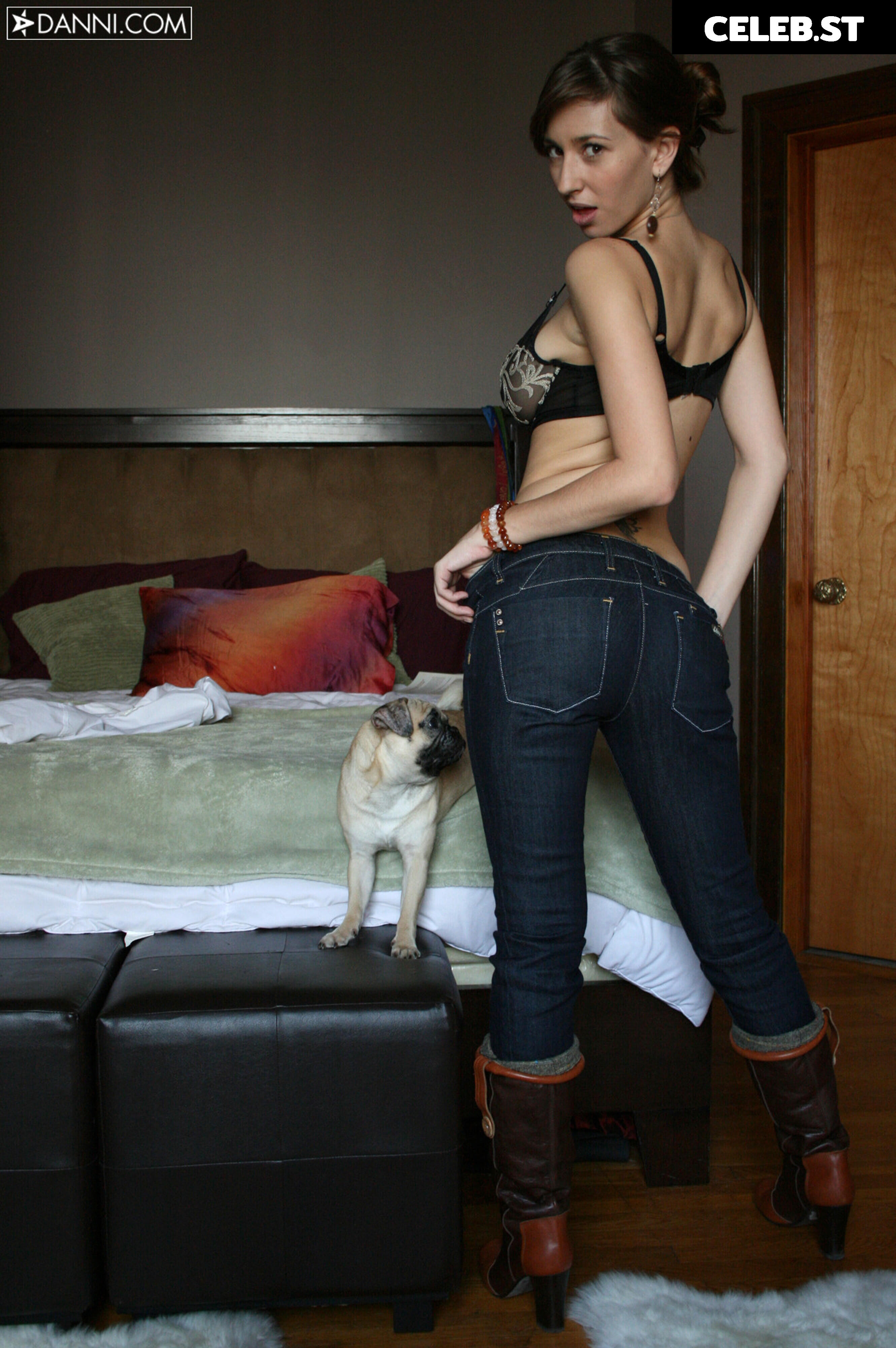 Shay Laren Image 24671962