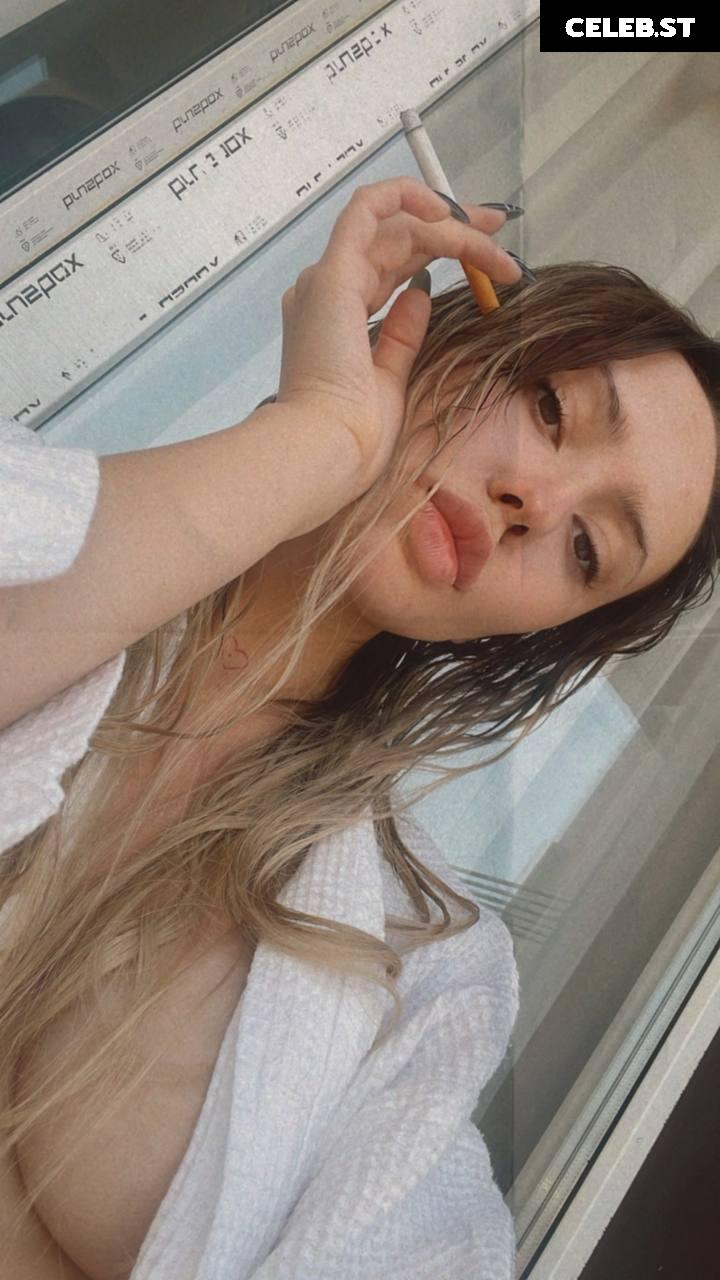 Anna Aifert Image 24673008