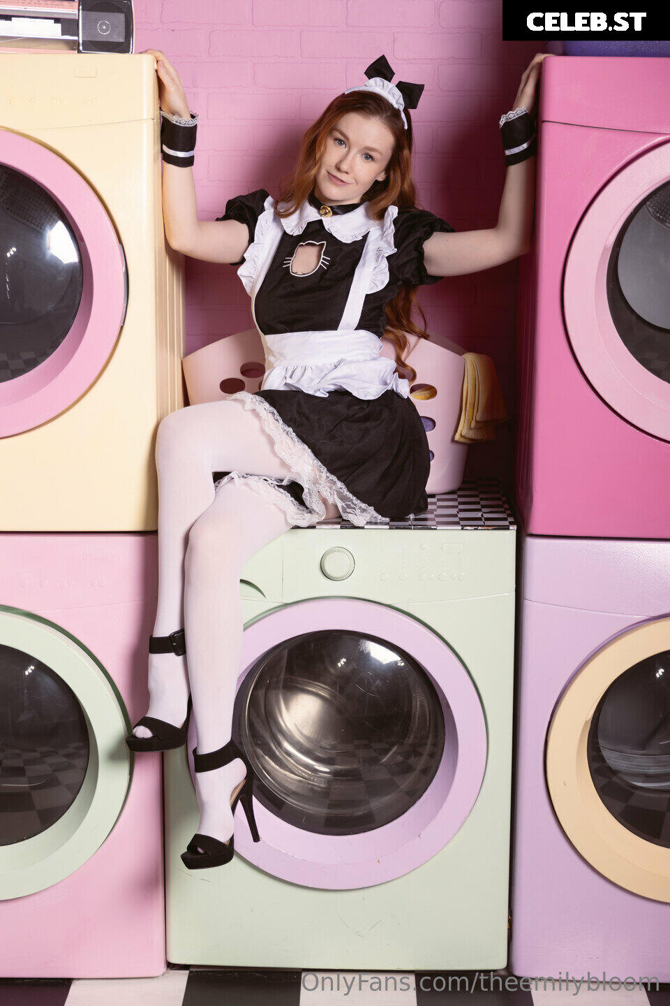 Emily Bloom Image 24615852