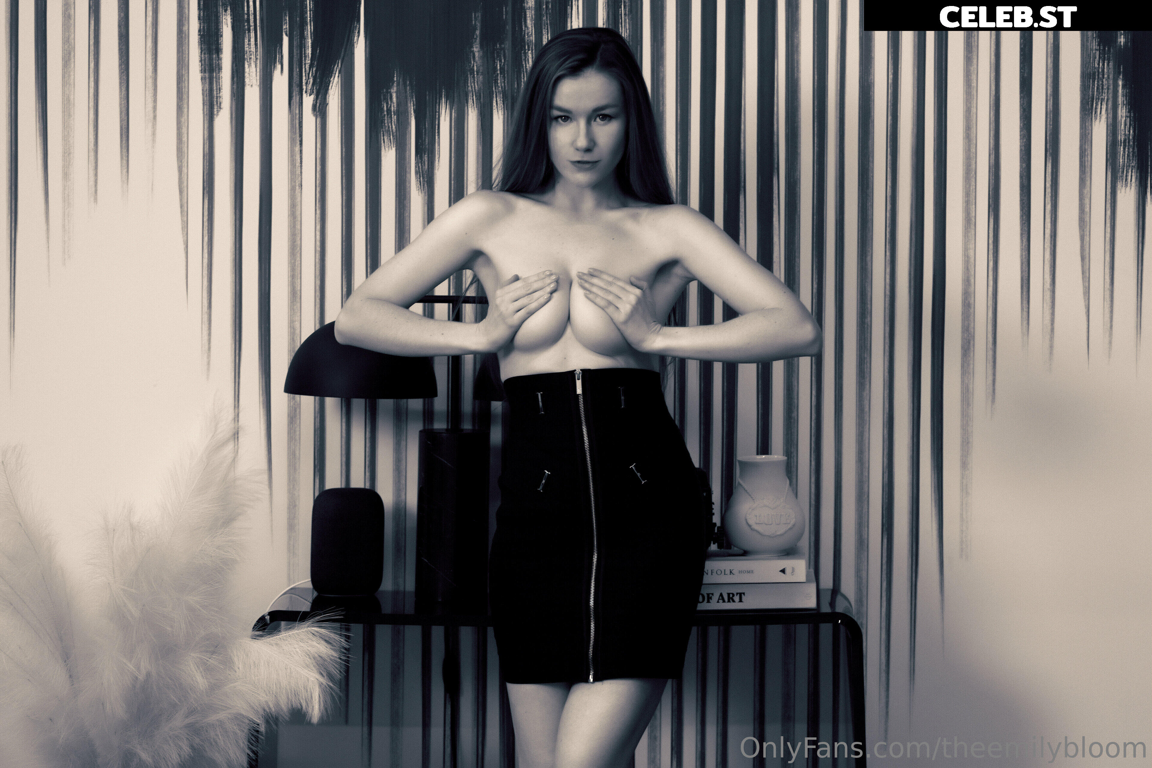 Emily Bloom Image 24615770