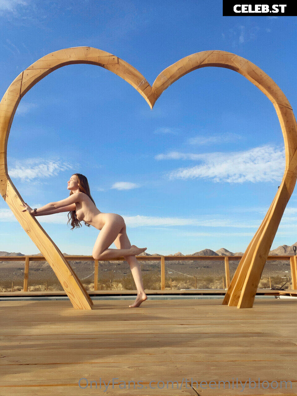 Emily Bloom Image 24615609