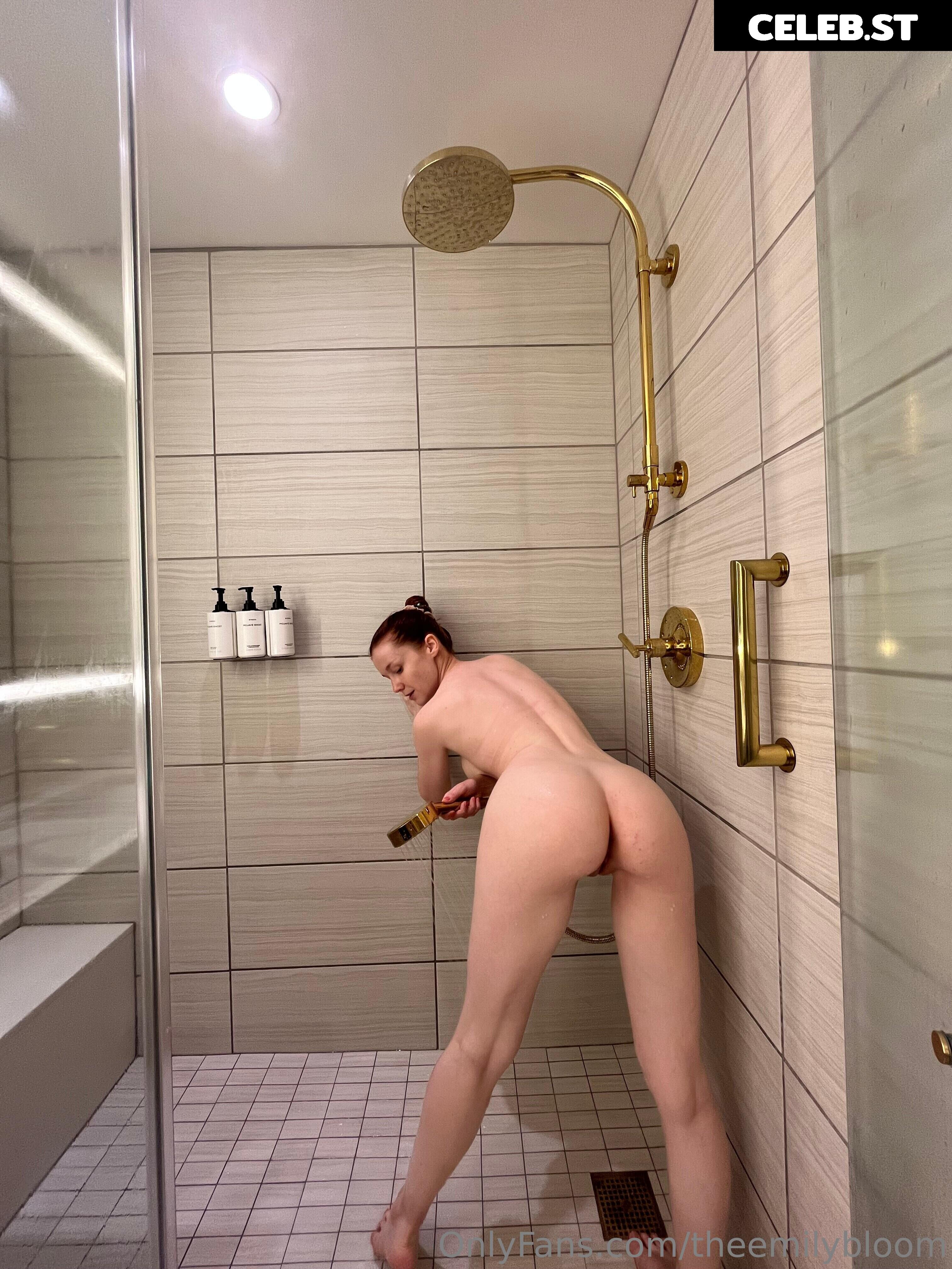 Emily Bloom Image 24617045