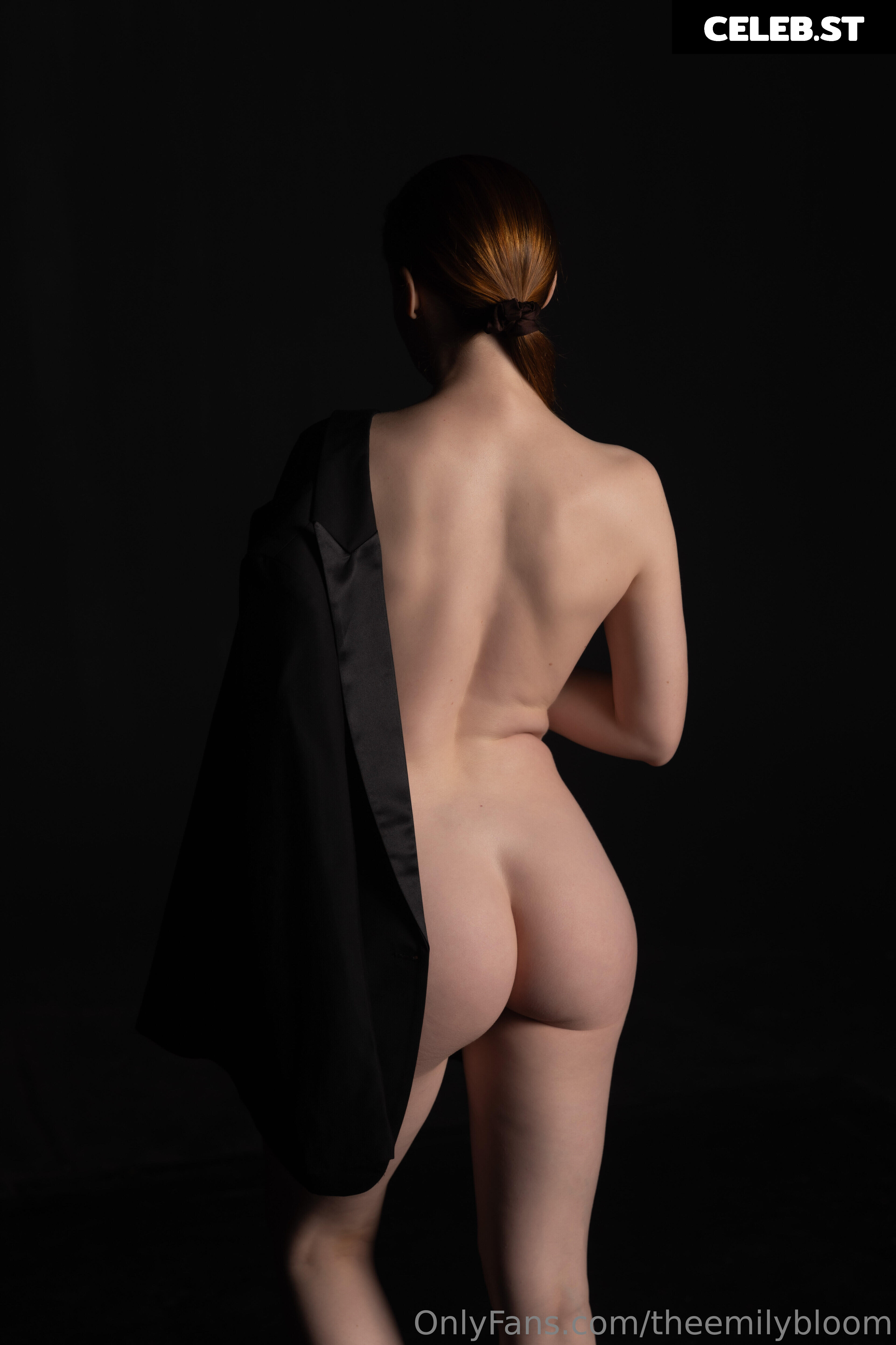 Emily Bloom Image 24617367