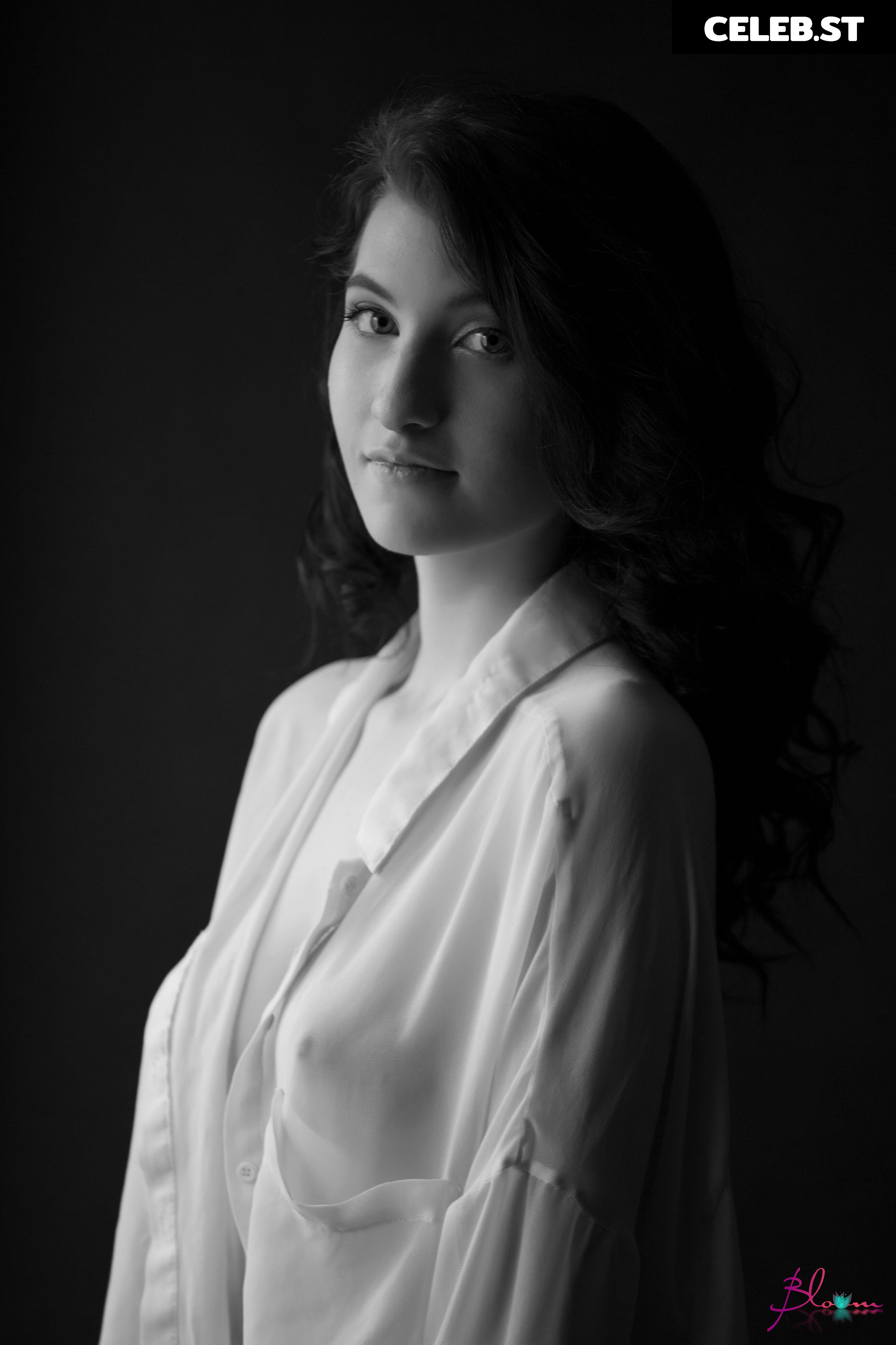 Emily Bloom Image 24623520