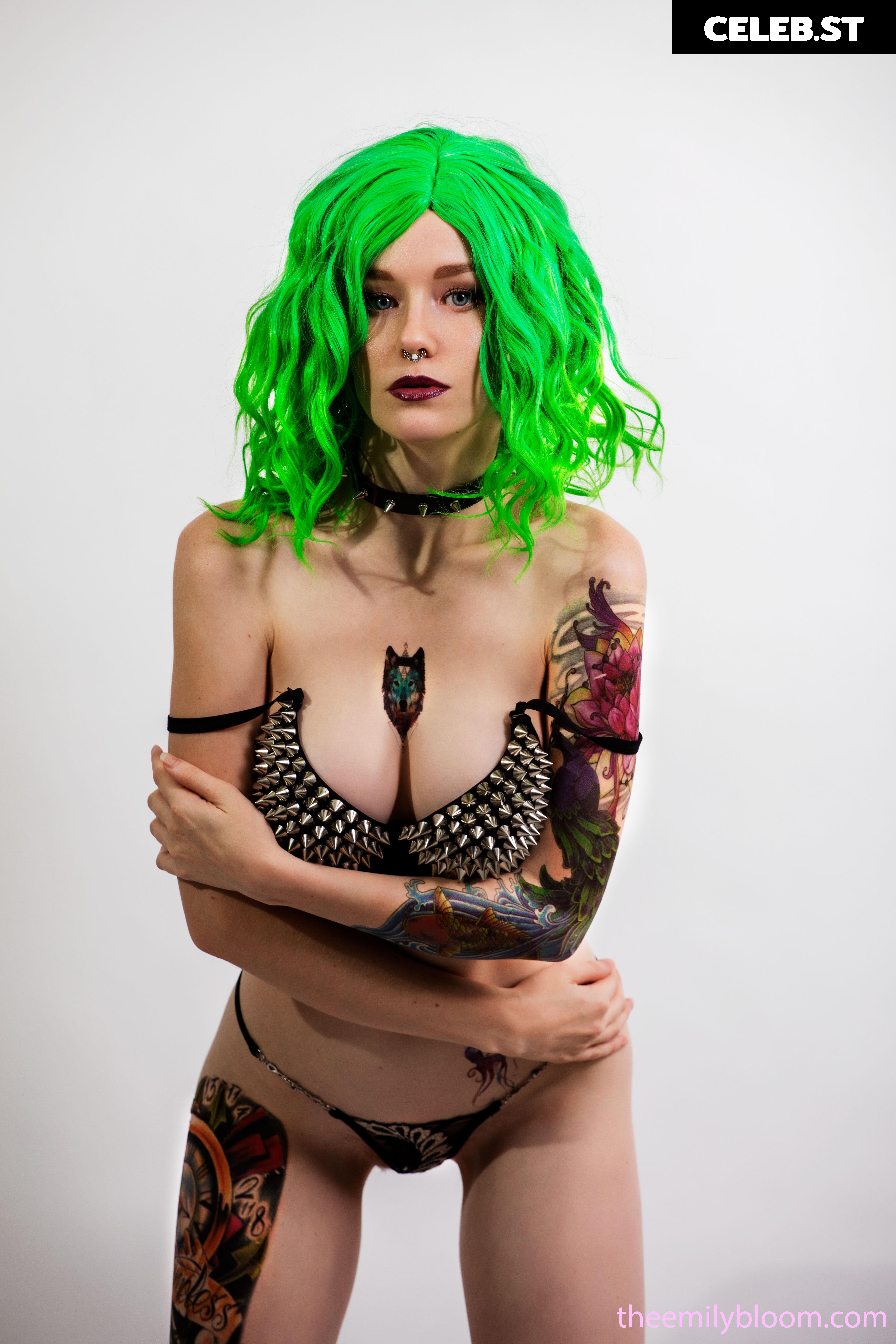 Emily Bloom Image 24622322