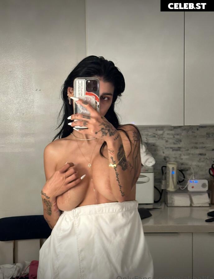 Mia Khalifa Image 24629586