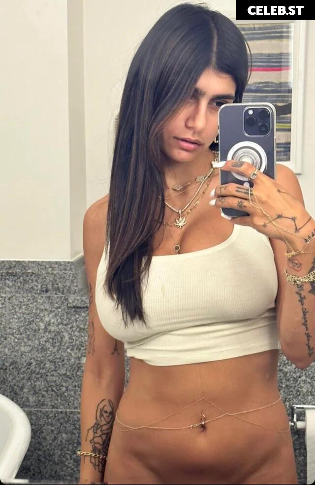 Mia Khalifa Image 24629280