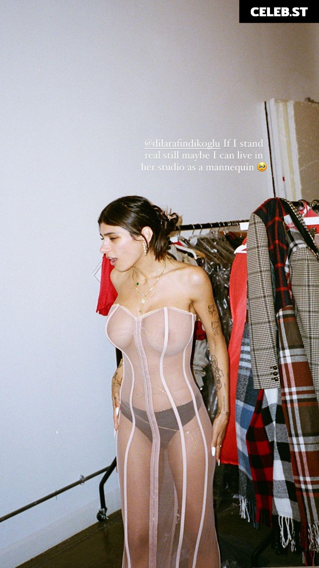 Mia Khalifa Image 24629265