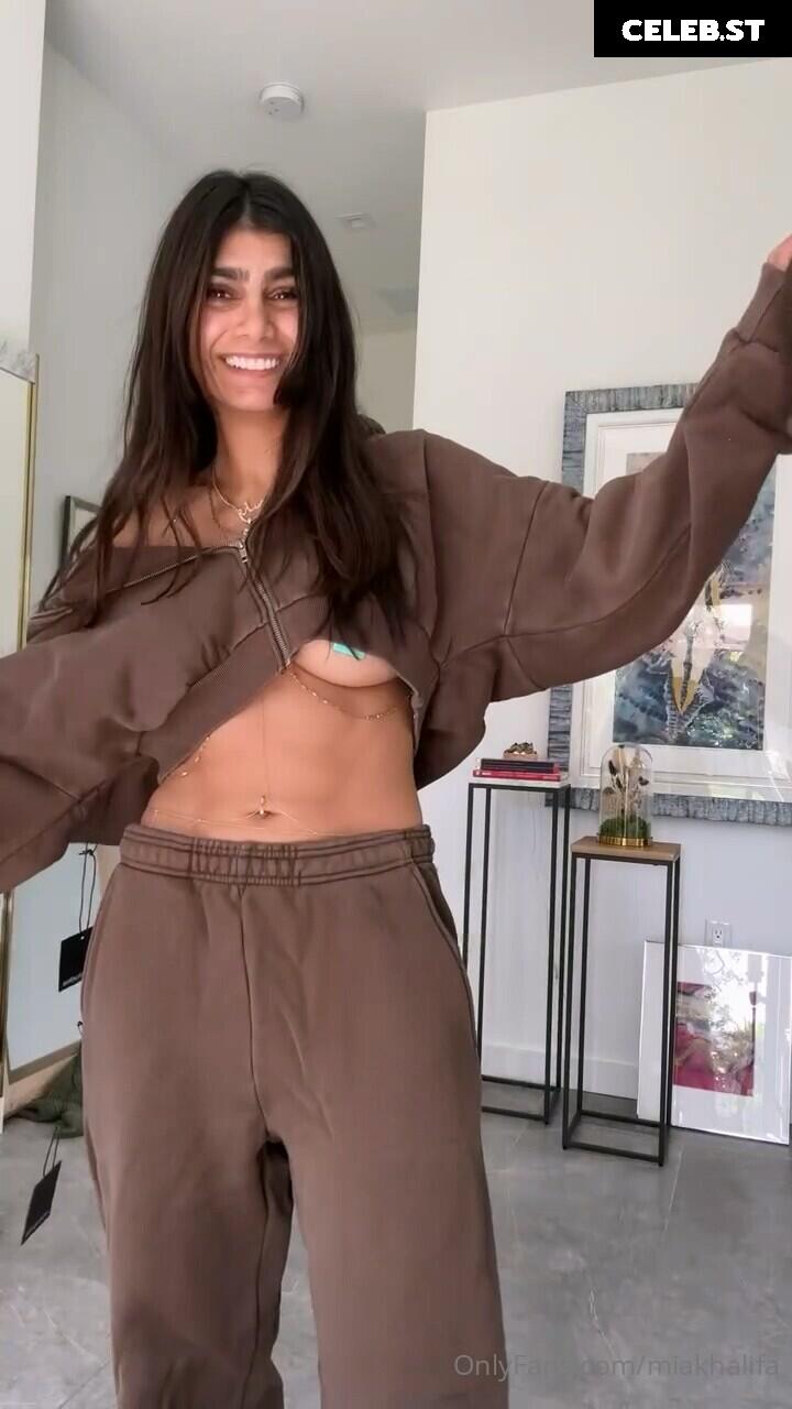 Mia Khalifa Image 24631412