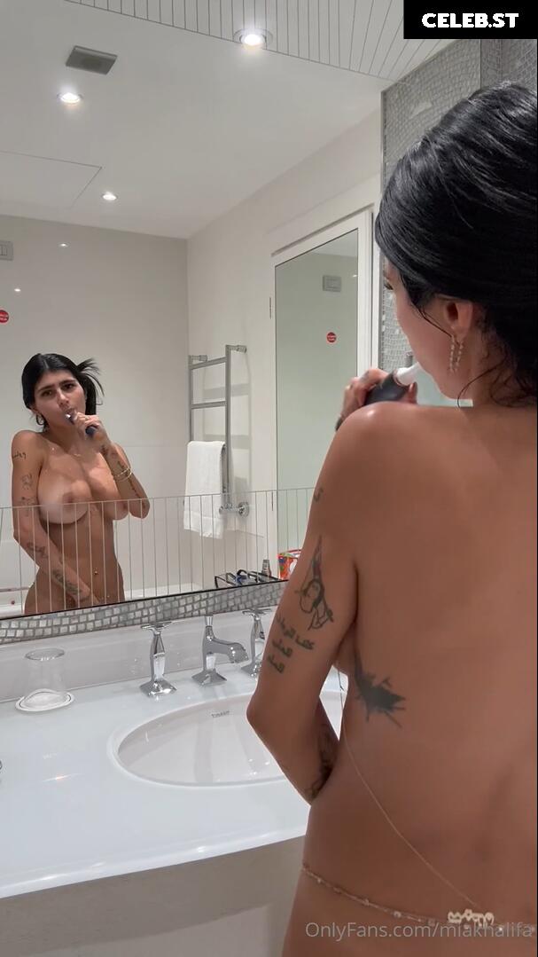 Mia Khalifa Image 24631268