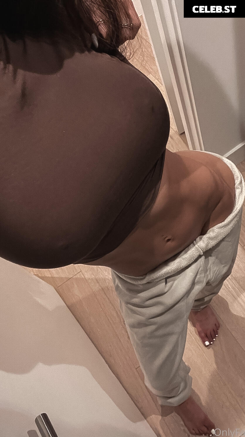Mia Khalifa Image 24630854