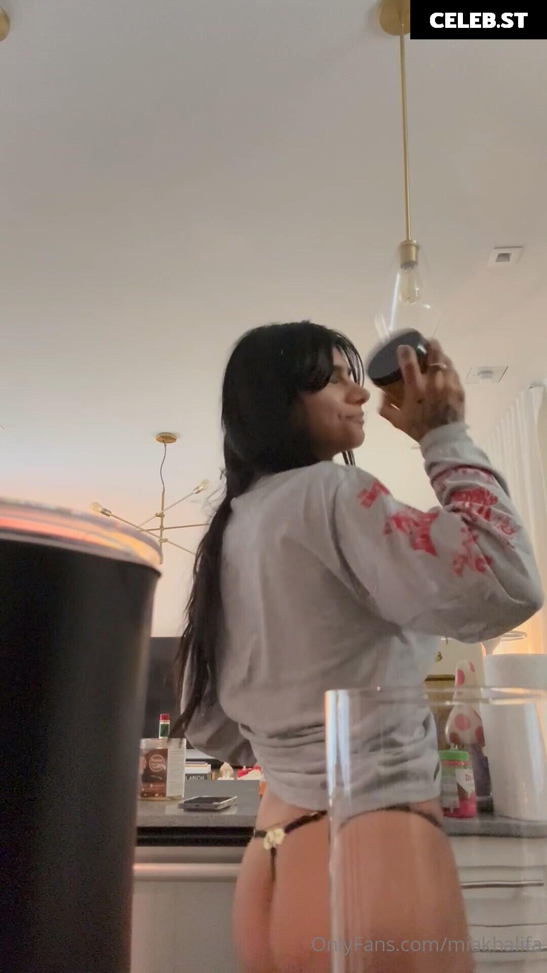 Mia Khalifa Image 24630672