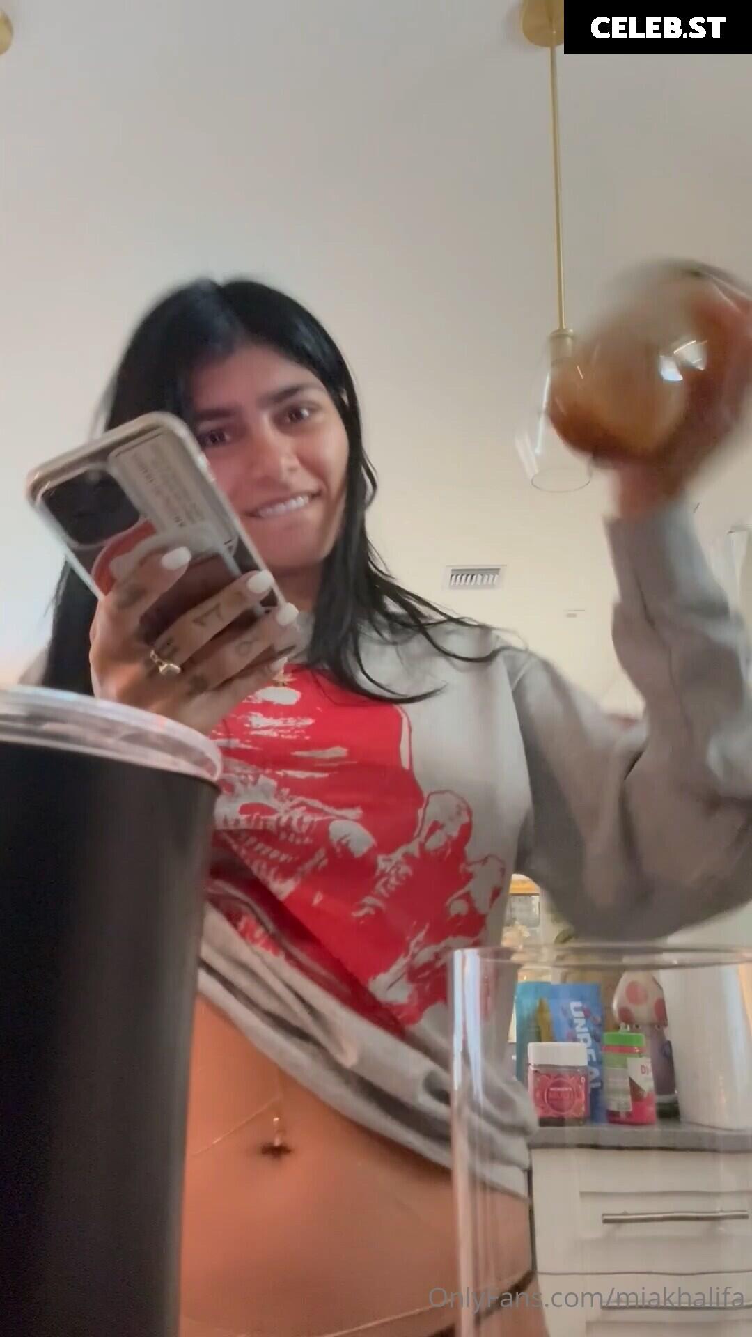 Mia Khalifa Image 24630674