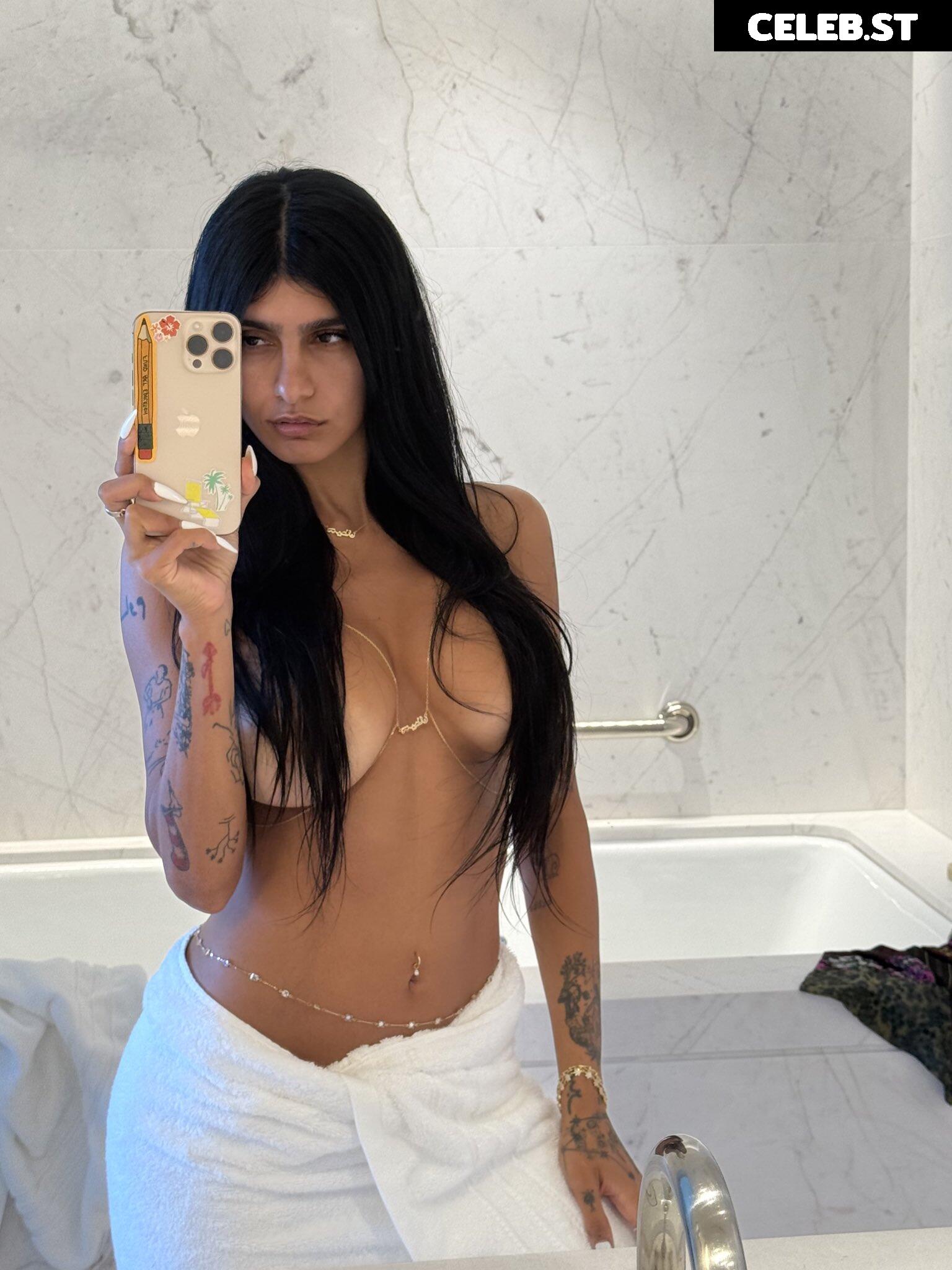 Mia Khalifa Image 24630106
