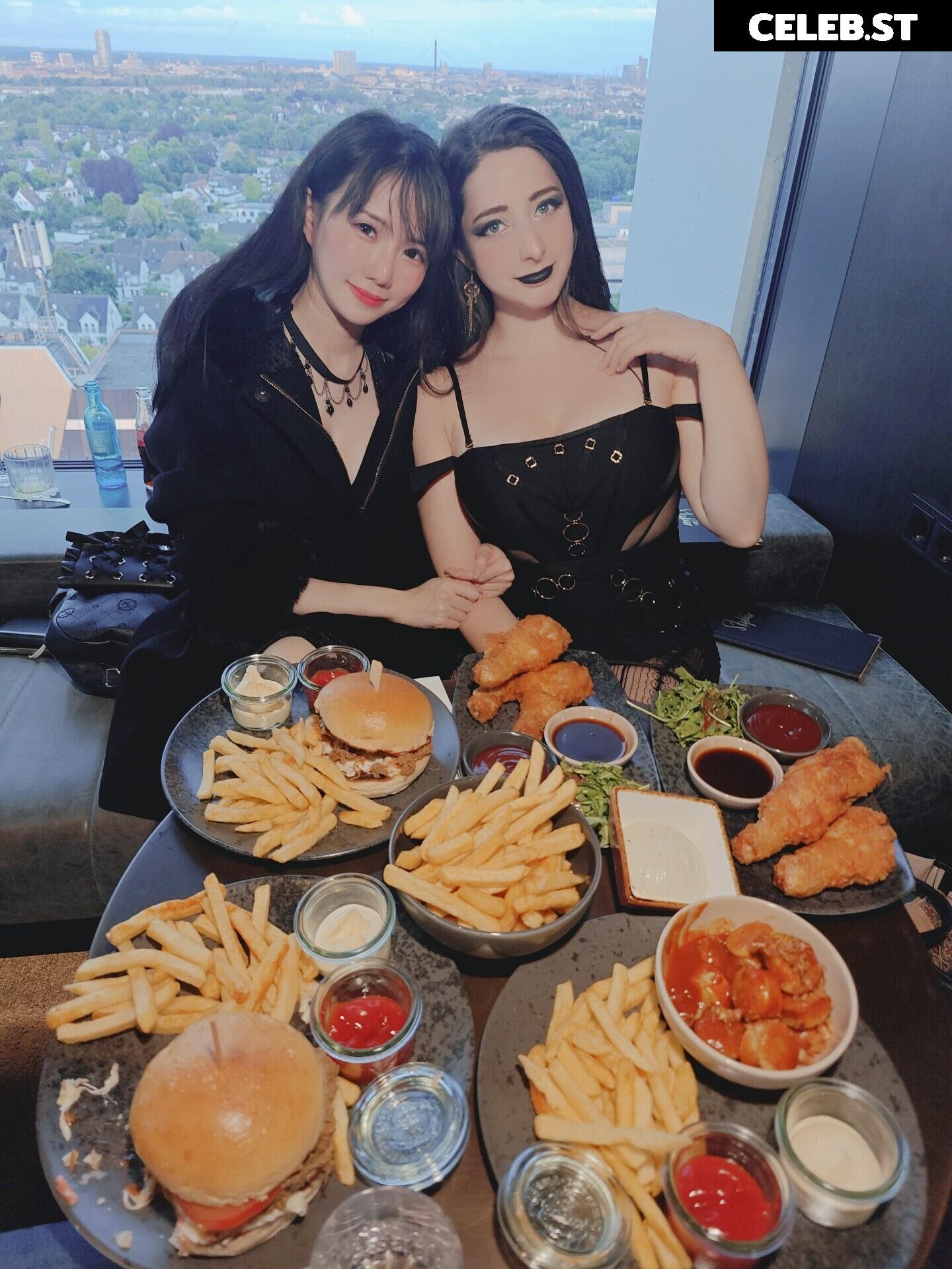 Mikomi Hokina Image 24691460