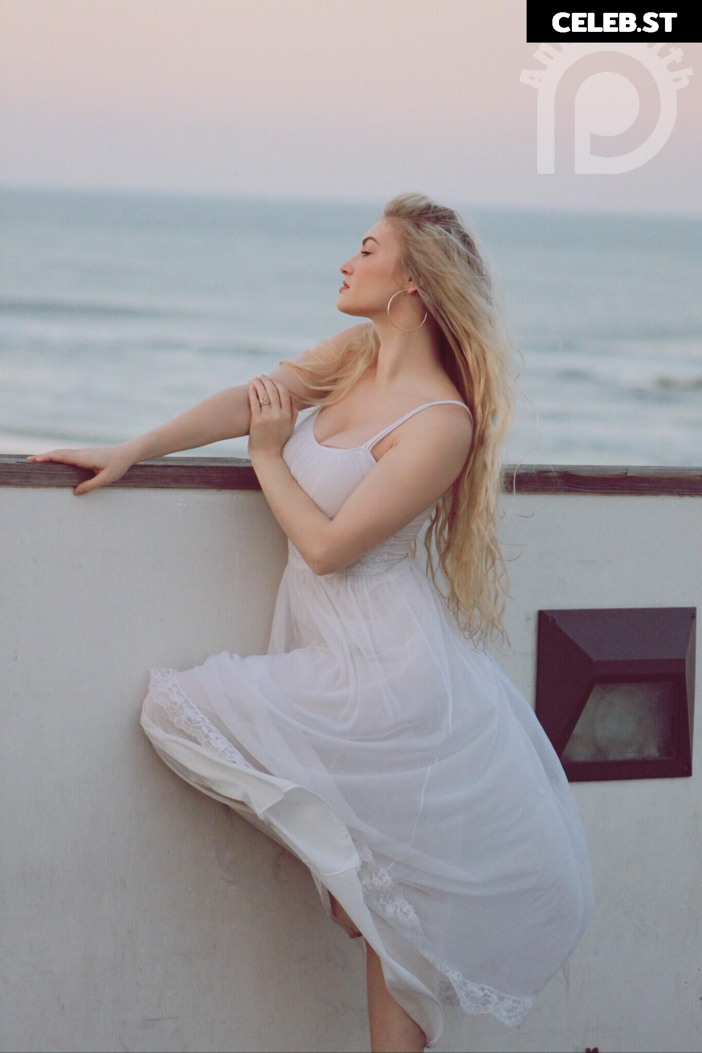 Anna Faith Image 24683010