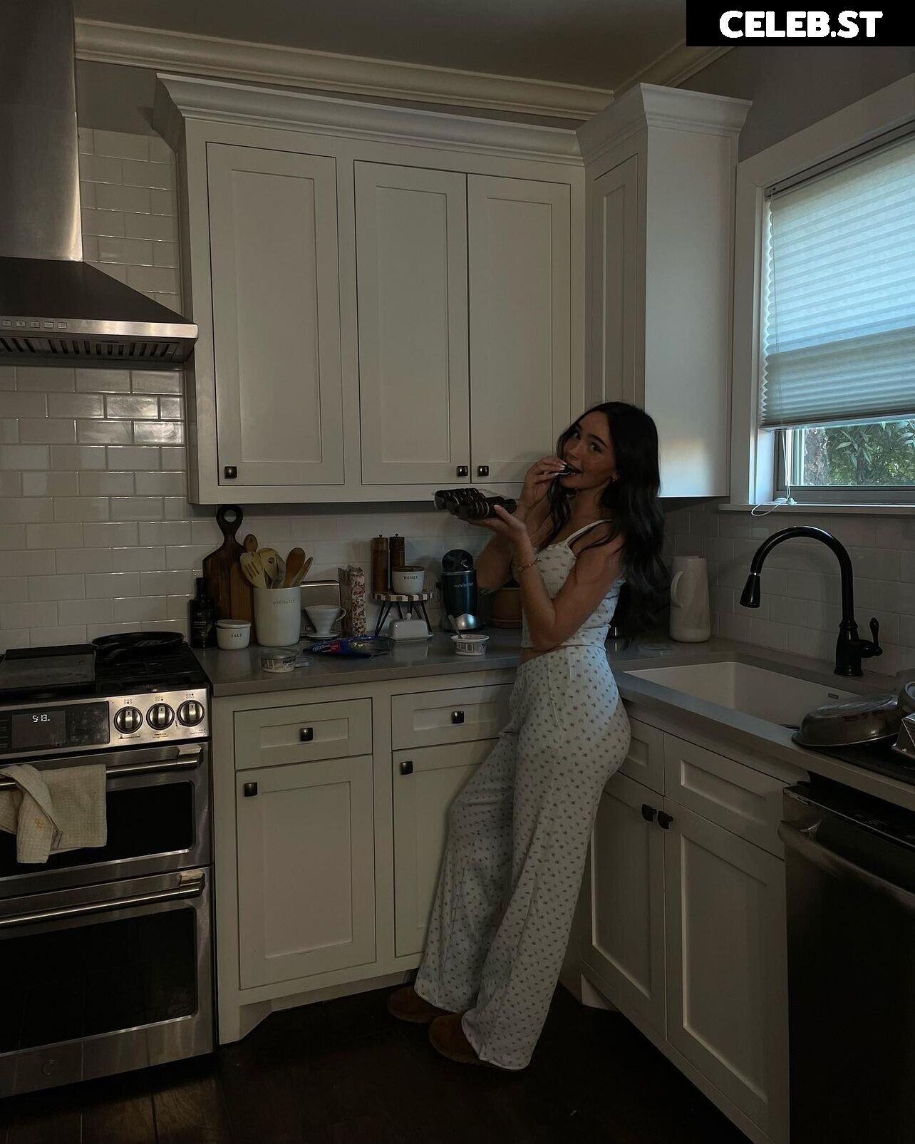 Rae Cambra Image 24557425