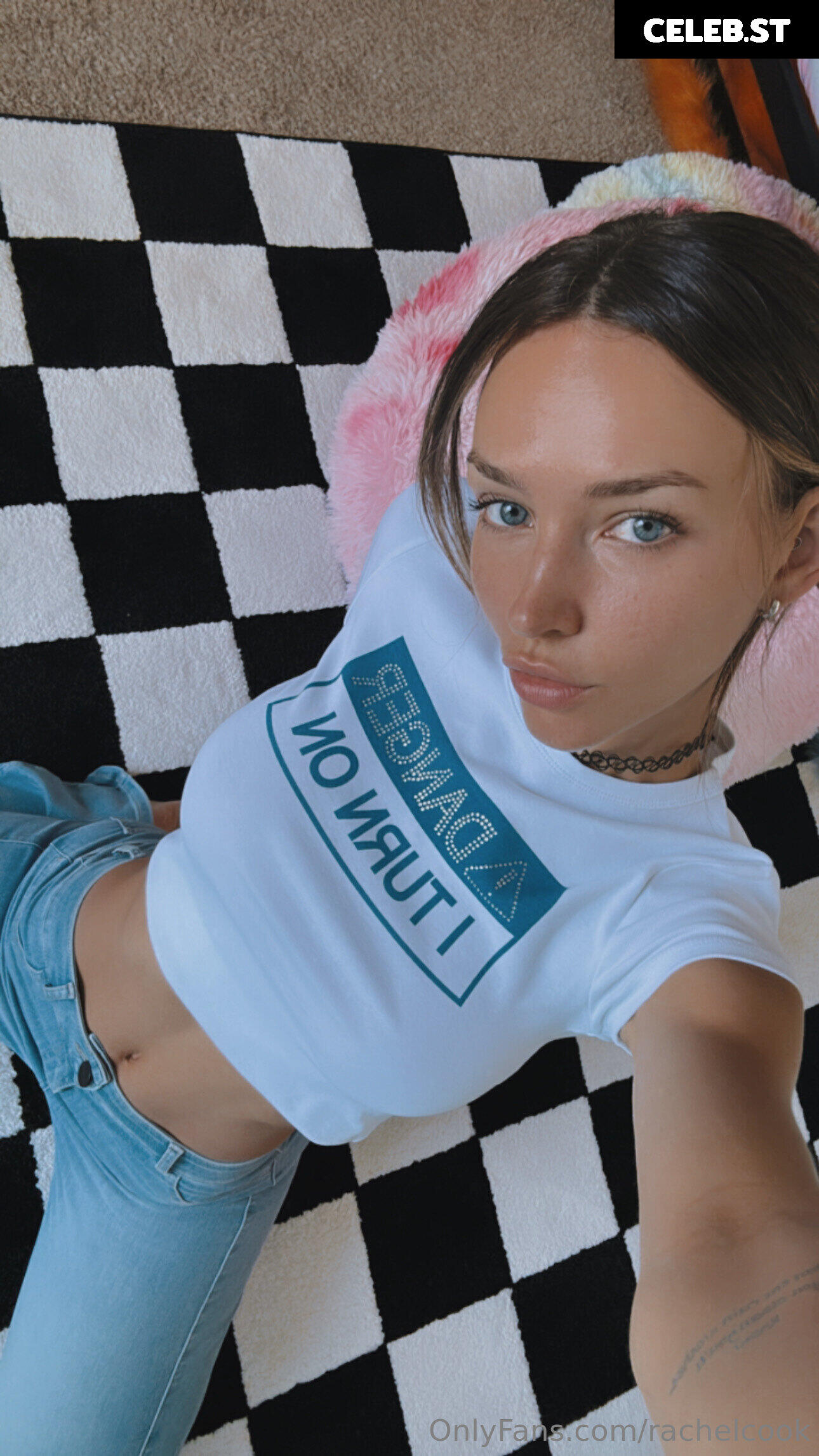 Rachel Cook Image 24551247