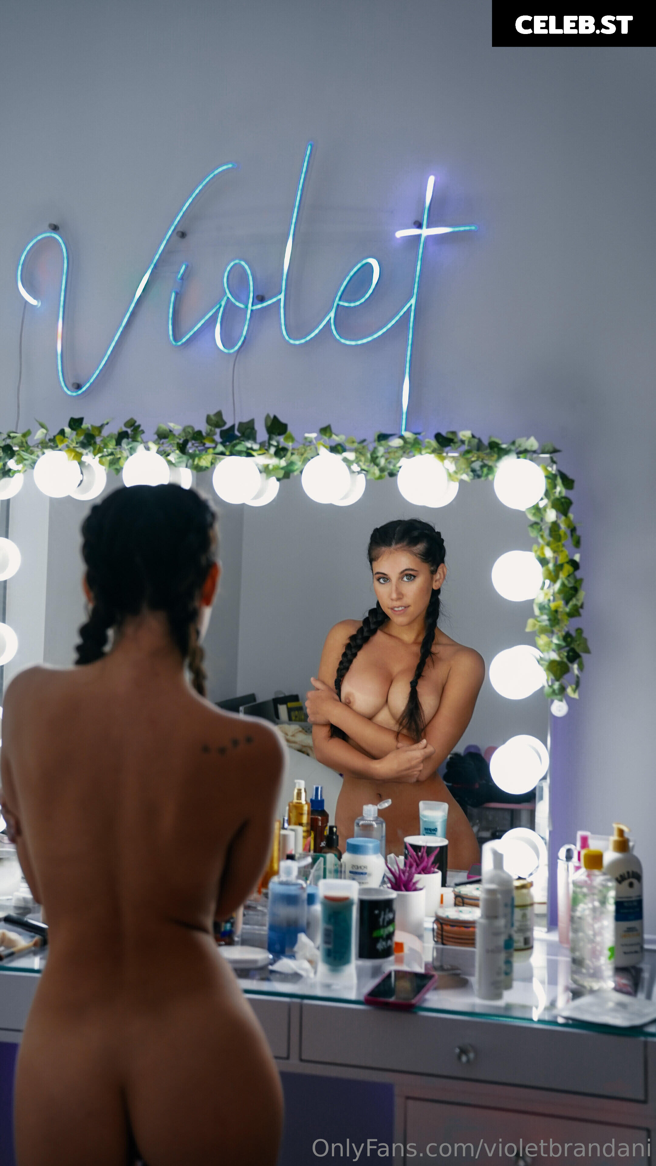 Violet Summers / Violet Brandani Image 24563903
