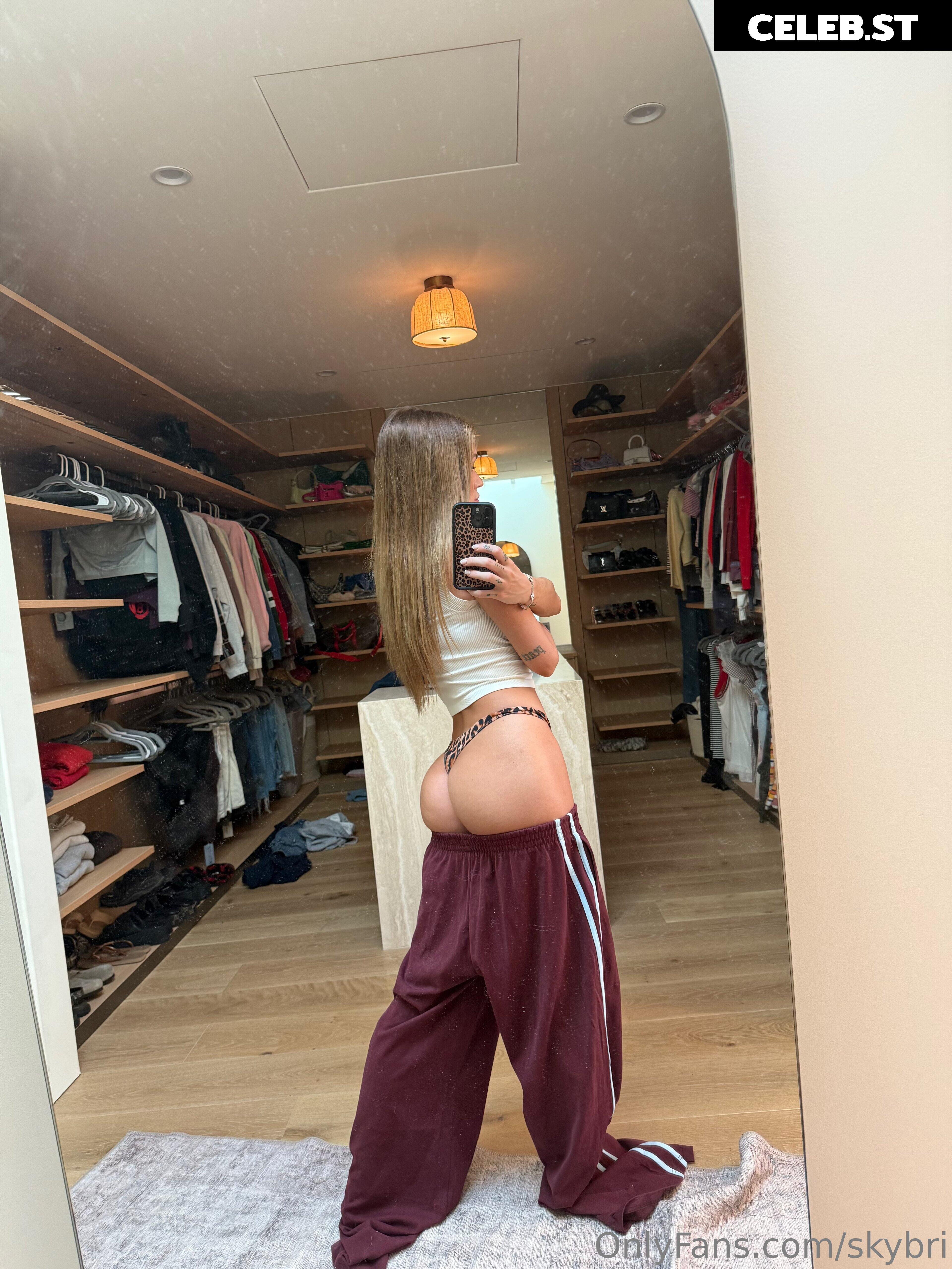 smoneyordie / Realskybri Image 24570748