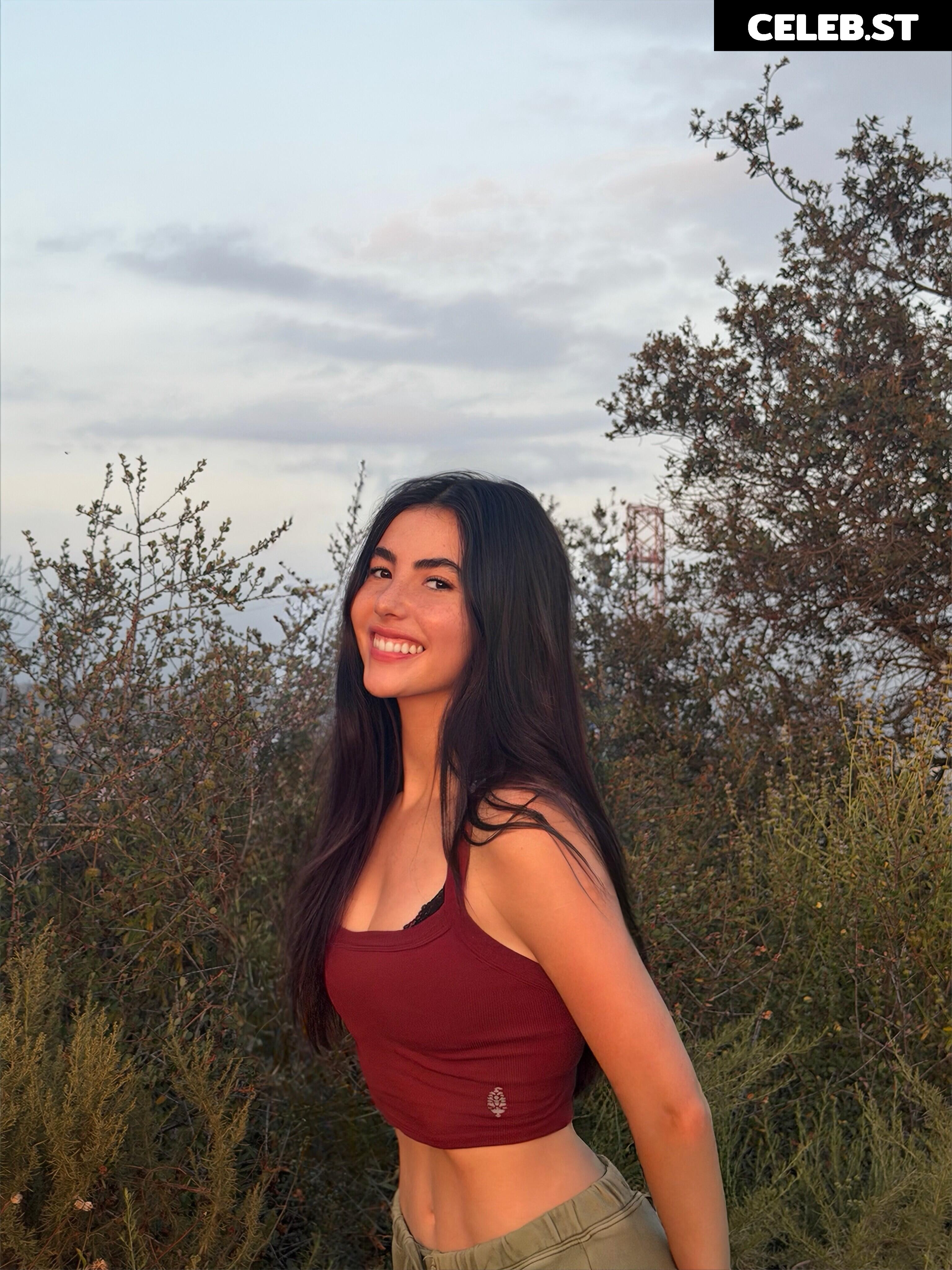 Andrea Botez (leaks = ban) Image 24572793