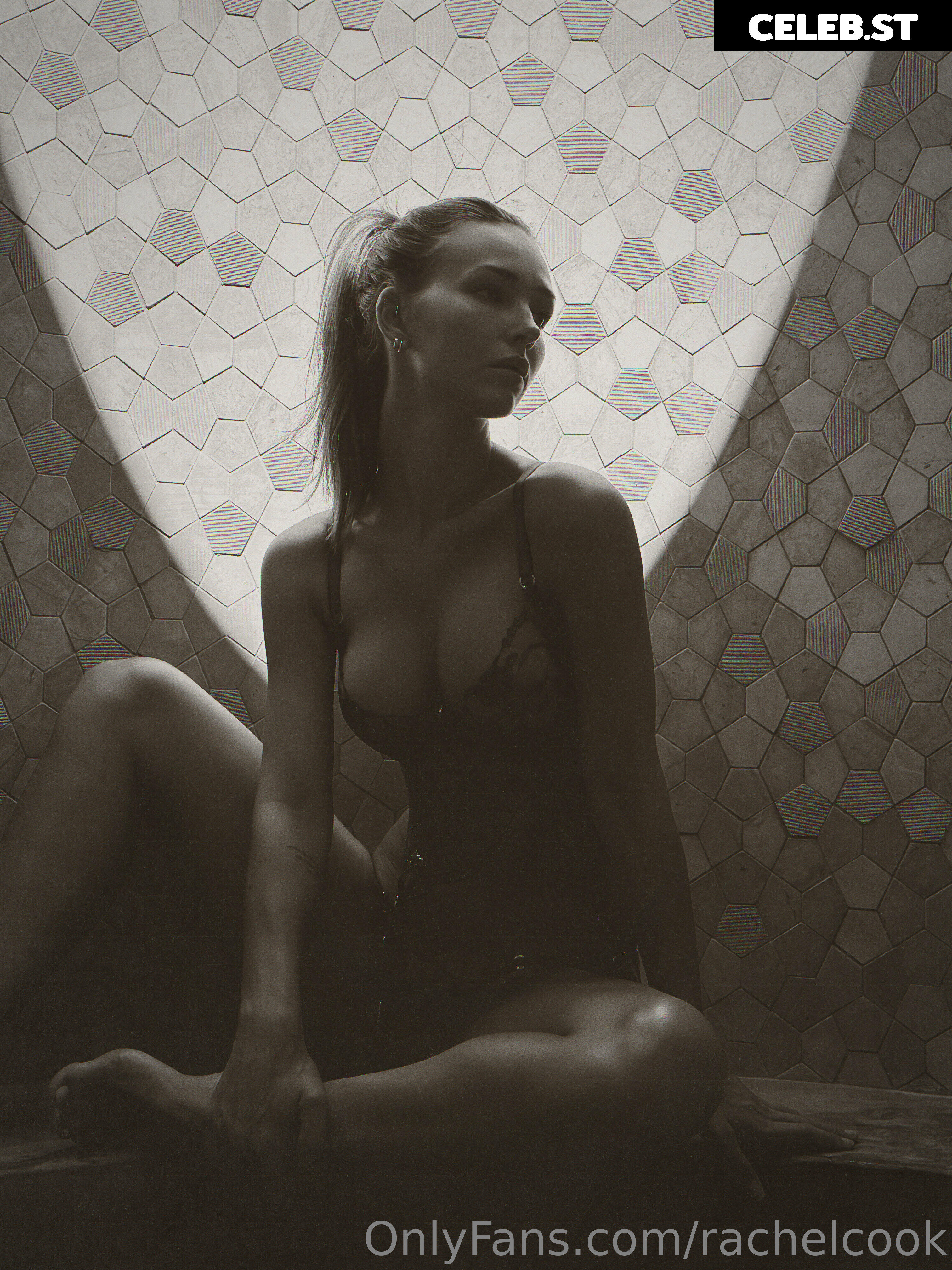 Rachel Cook Image 24544264