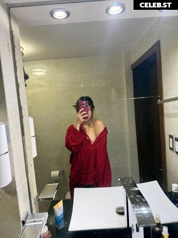 Valentina Solis Santoyo | Cervantes Solis | perladorada1717 | Hungry-Dealer-9772 Image 24511213