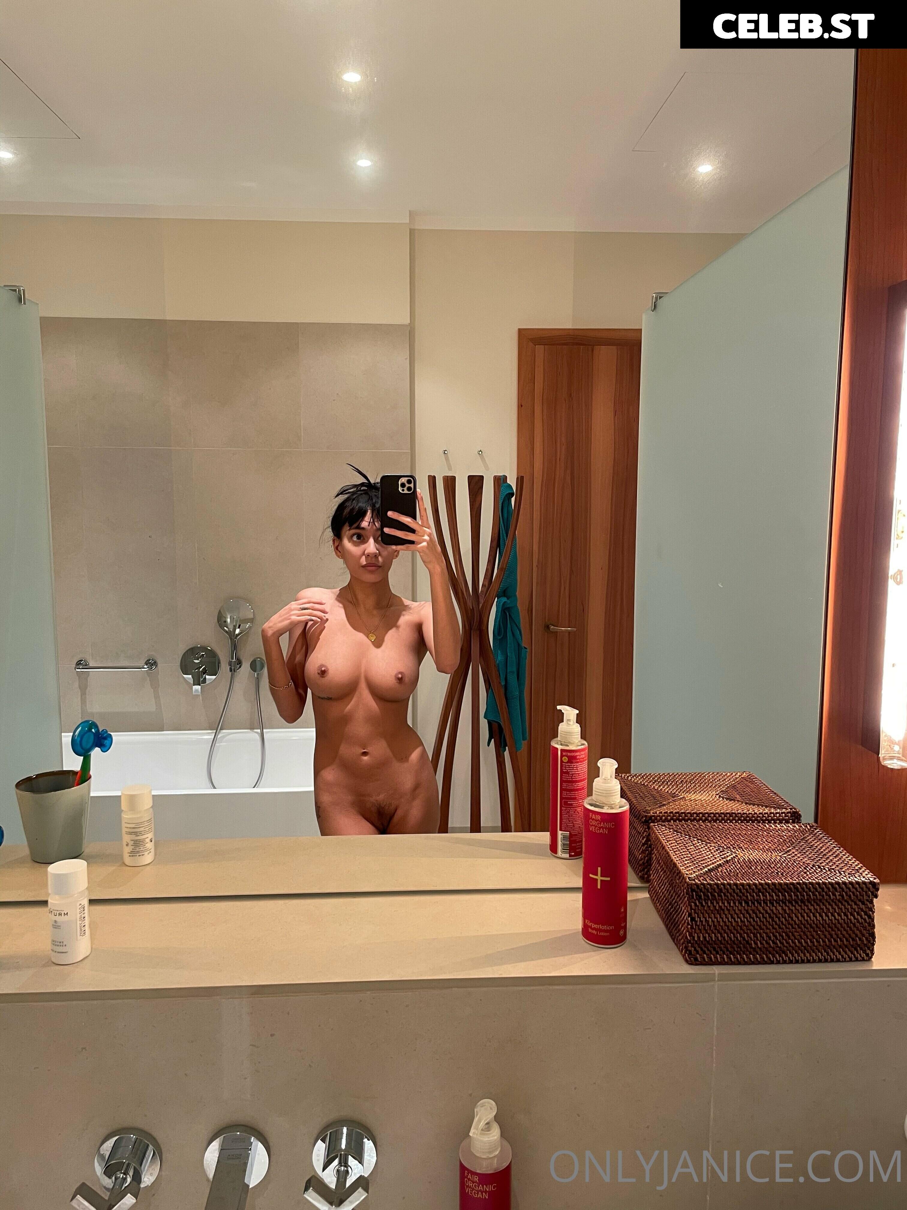 Janice Griffith Image 24521766